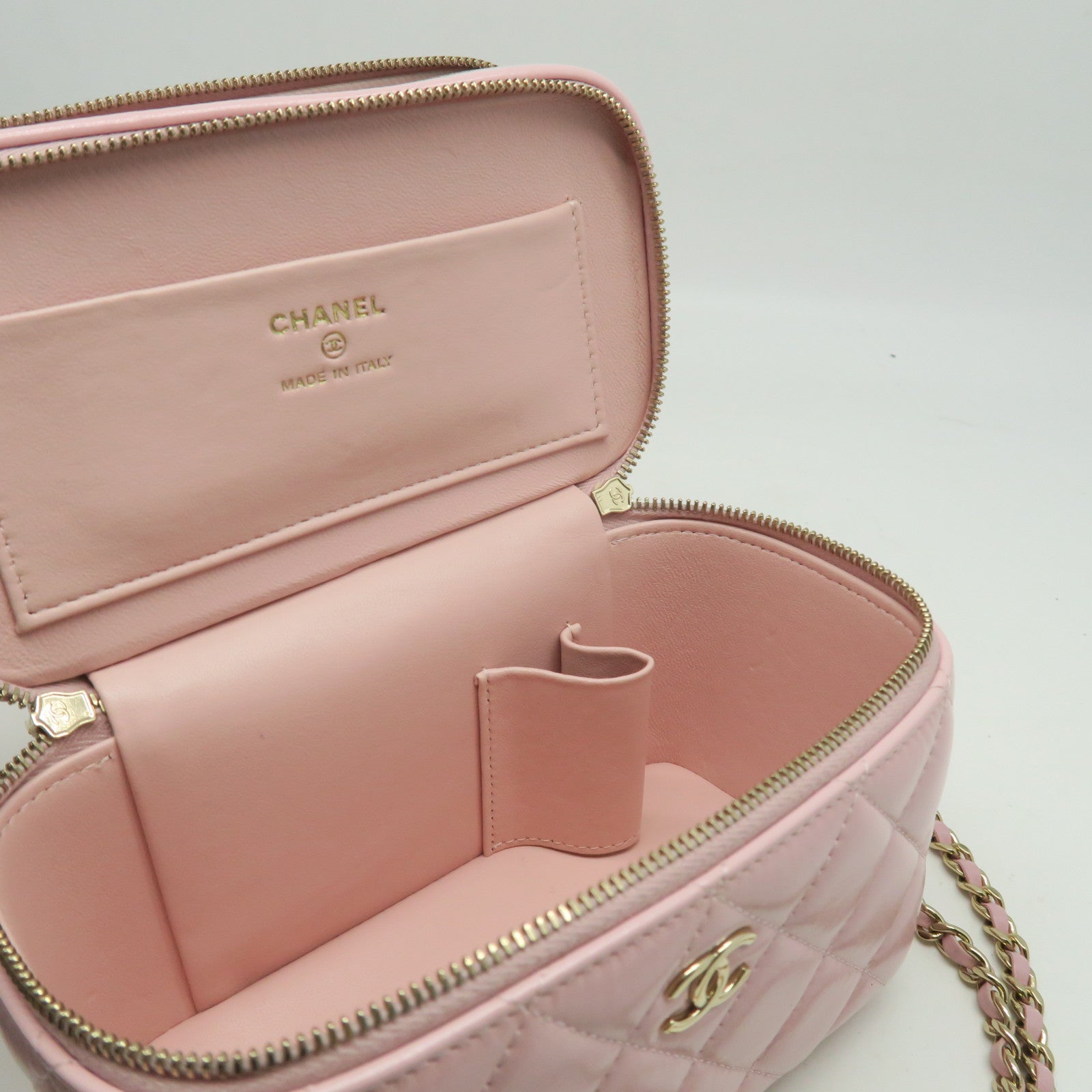 CHANEL 菱格牛皮皮革Vanity Case金扣鏈帶肩背袋粉紅色