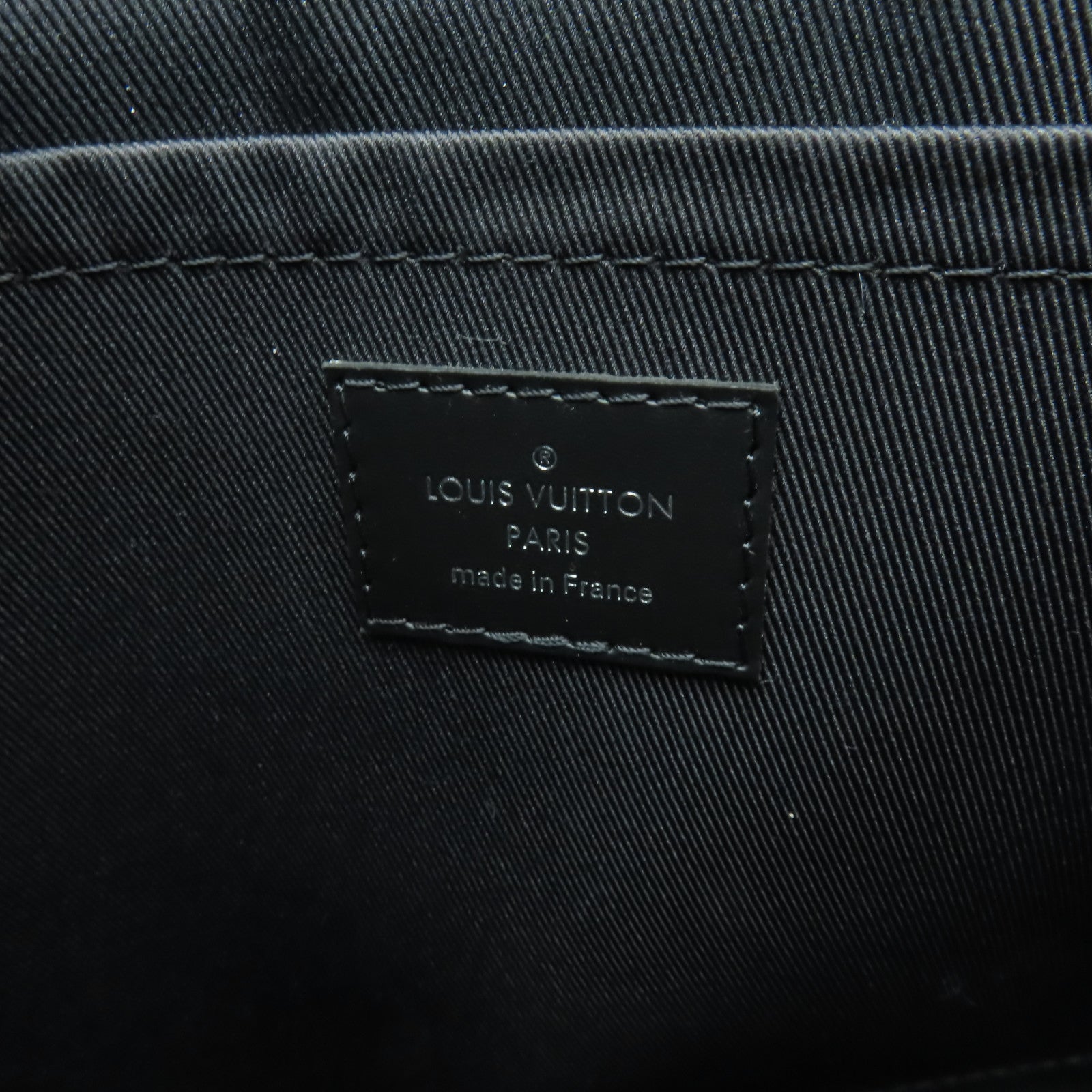 LOUIS VUITTON 【激減優惠】Monogram Eclipse Discouery Pochette銀扣手拿包黑色/灰色