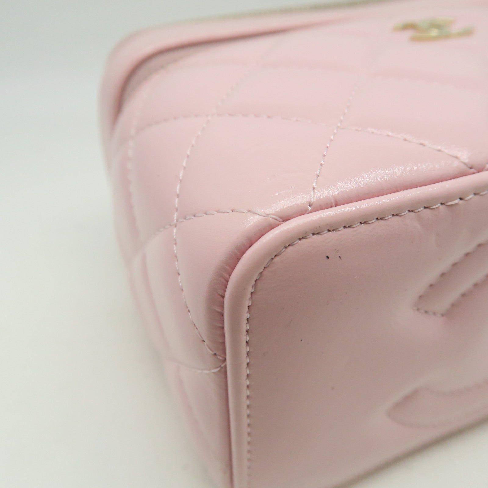 CHANEL 菱格牛皮皮革Vanity Case金扣鏈帶肩背袋粉紅色