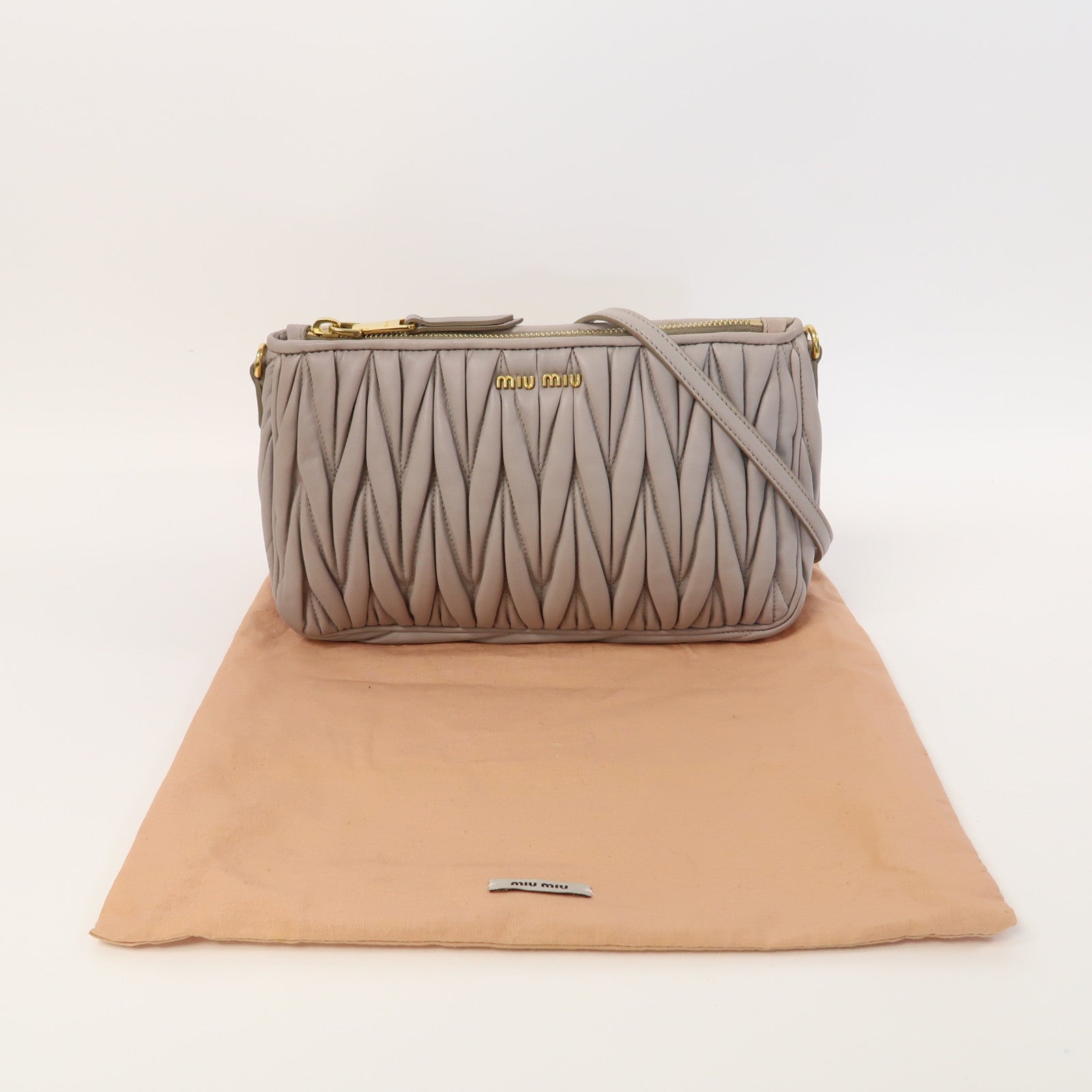 Miu Miu 皮革Shoulder Bag金扣肩背袋灰色