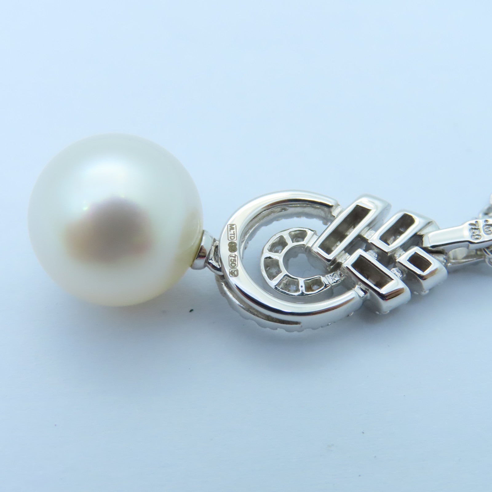 MIKIMOTO 18K White Gold Pearl Necklace 0.33ct Diamond/11.5mm Pearl Necklace