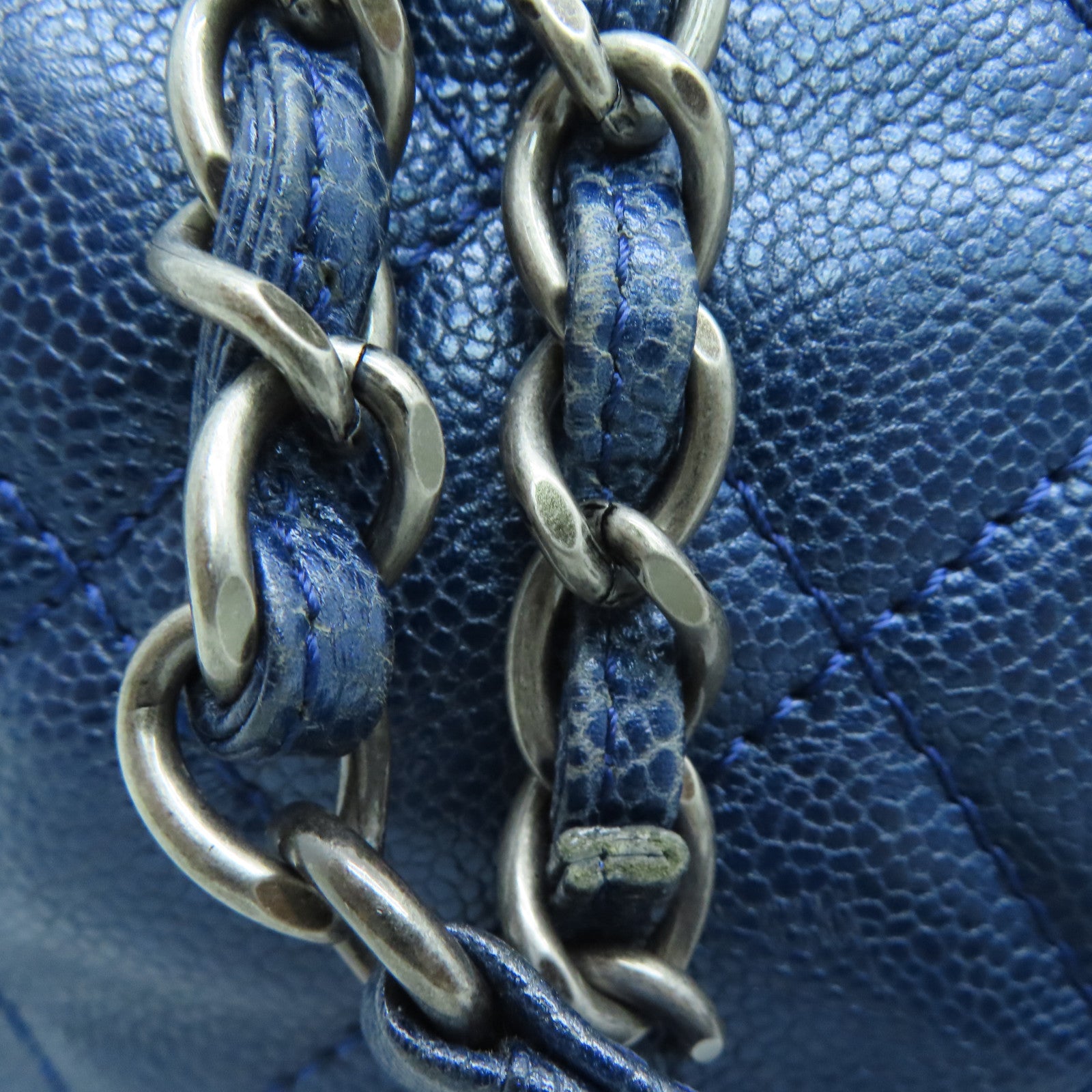 CHANEL Rhombus Caviar Leather Shoulder Bag Silver Buckle Shoulder Bag Blue