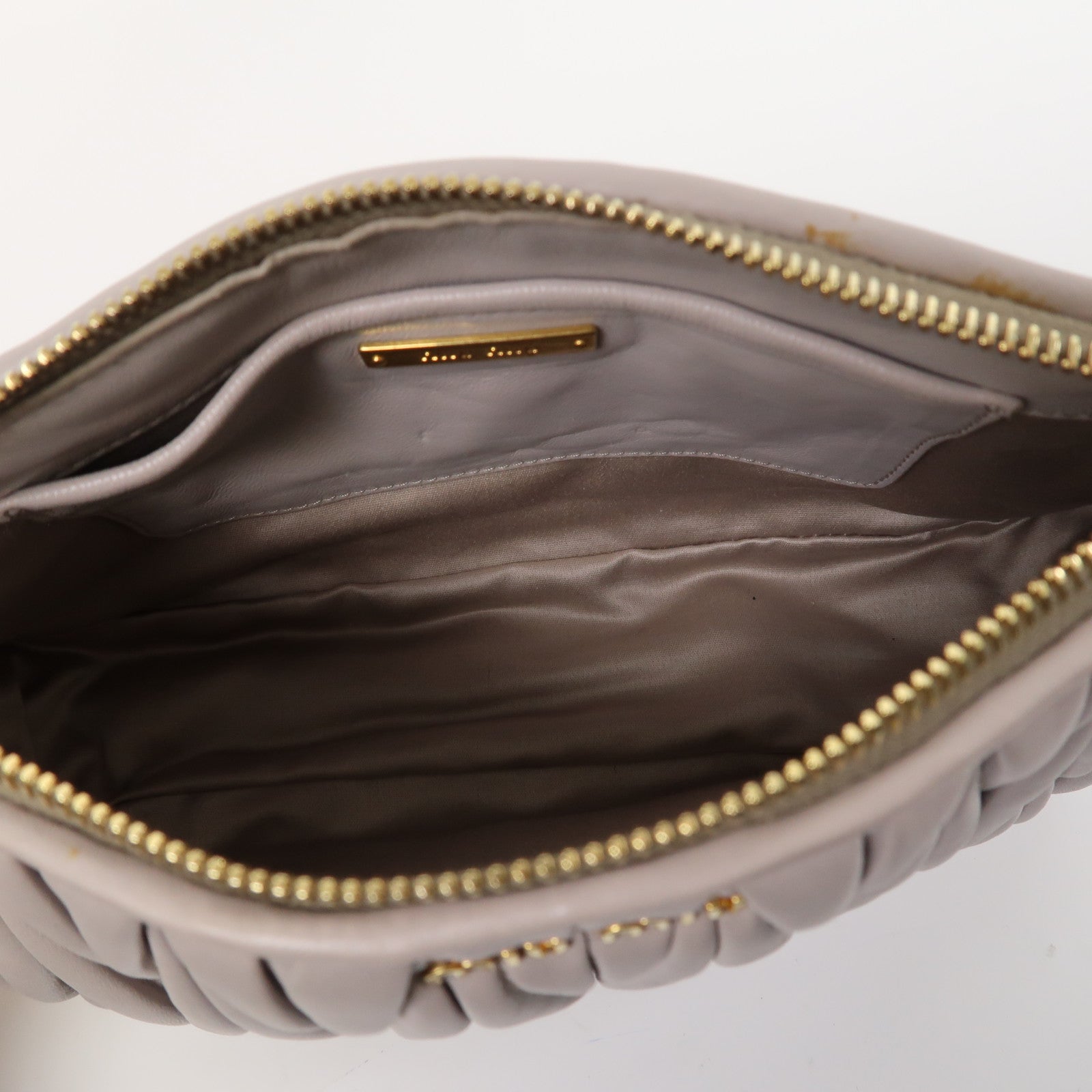 Miu Miu 皮革Shoulder Bag金扣肩背袋灰色