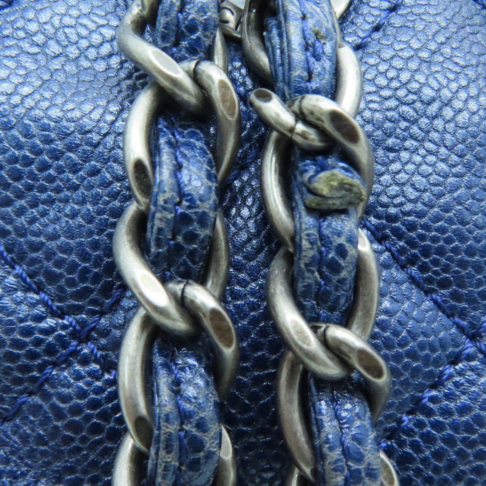 CHANEL Rhombus Caviar Leather Shoulder Bag Silver Buckle Shoulder Bag Blue