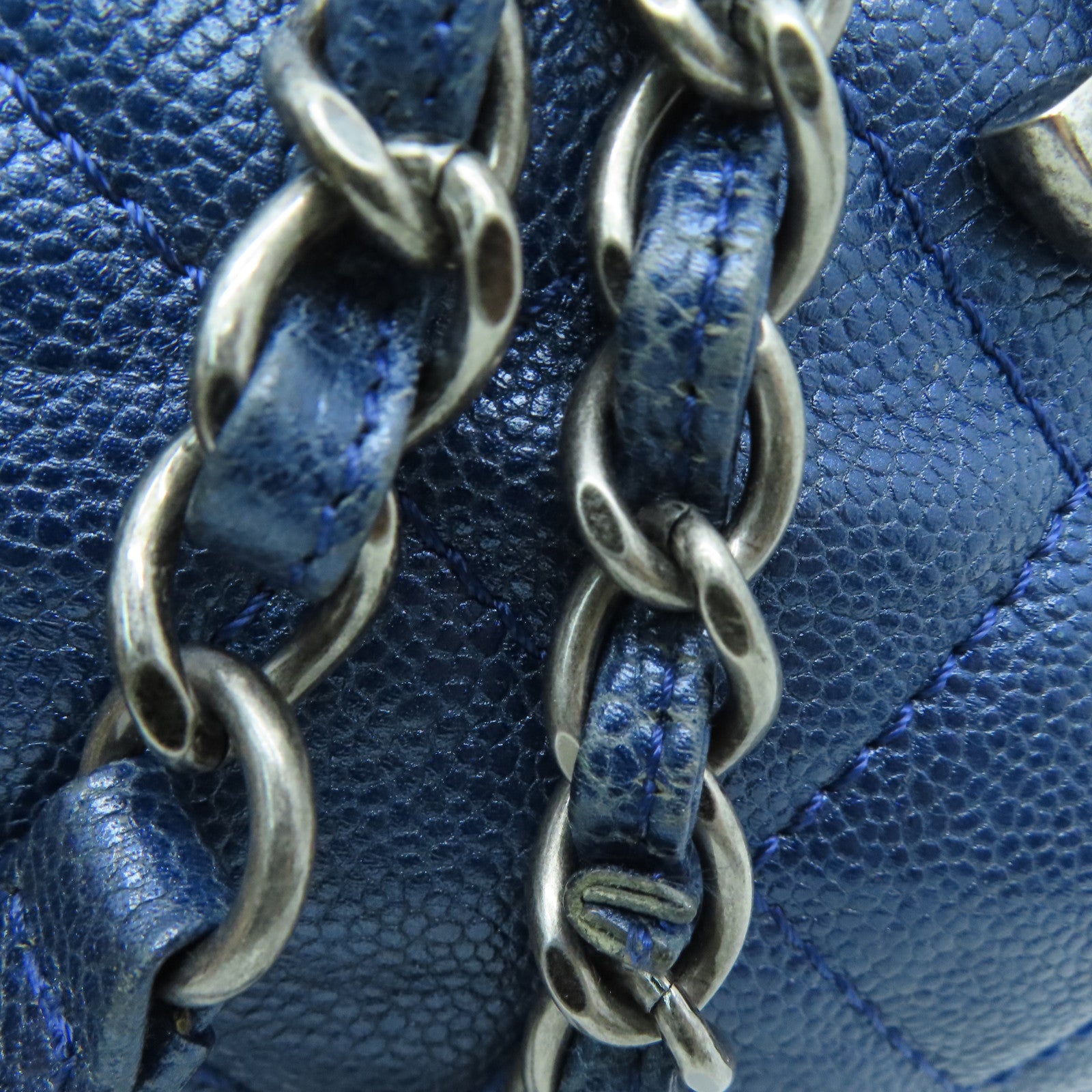 CHANEL Rhombus Caviar Leather Shoulder Bag Silver Buckle Shoulder Bag Blue