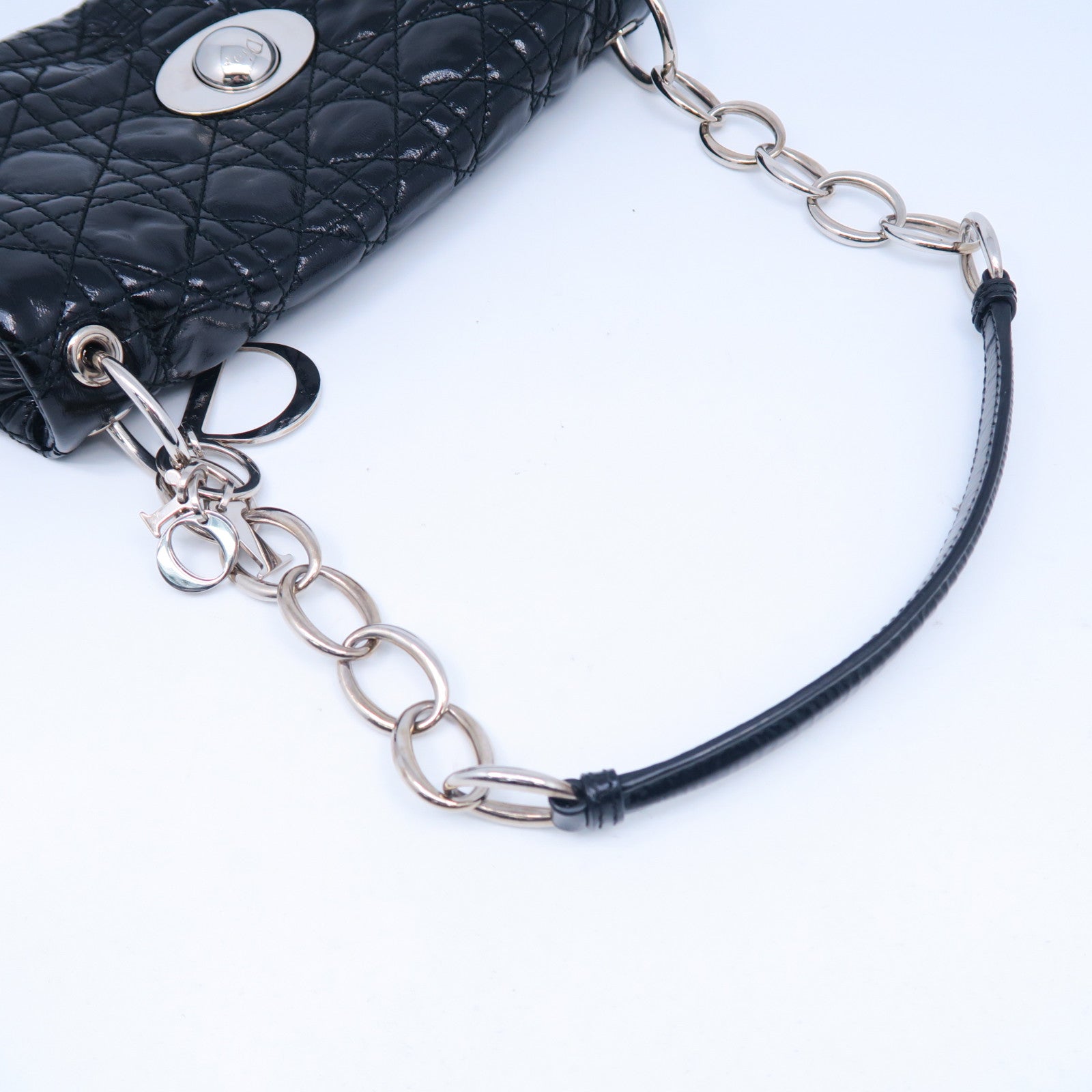 Dior 漆皮皮革Rendez-Vous Flap Bag銀扣鏈帶肩背袋黑色