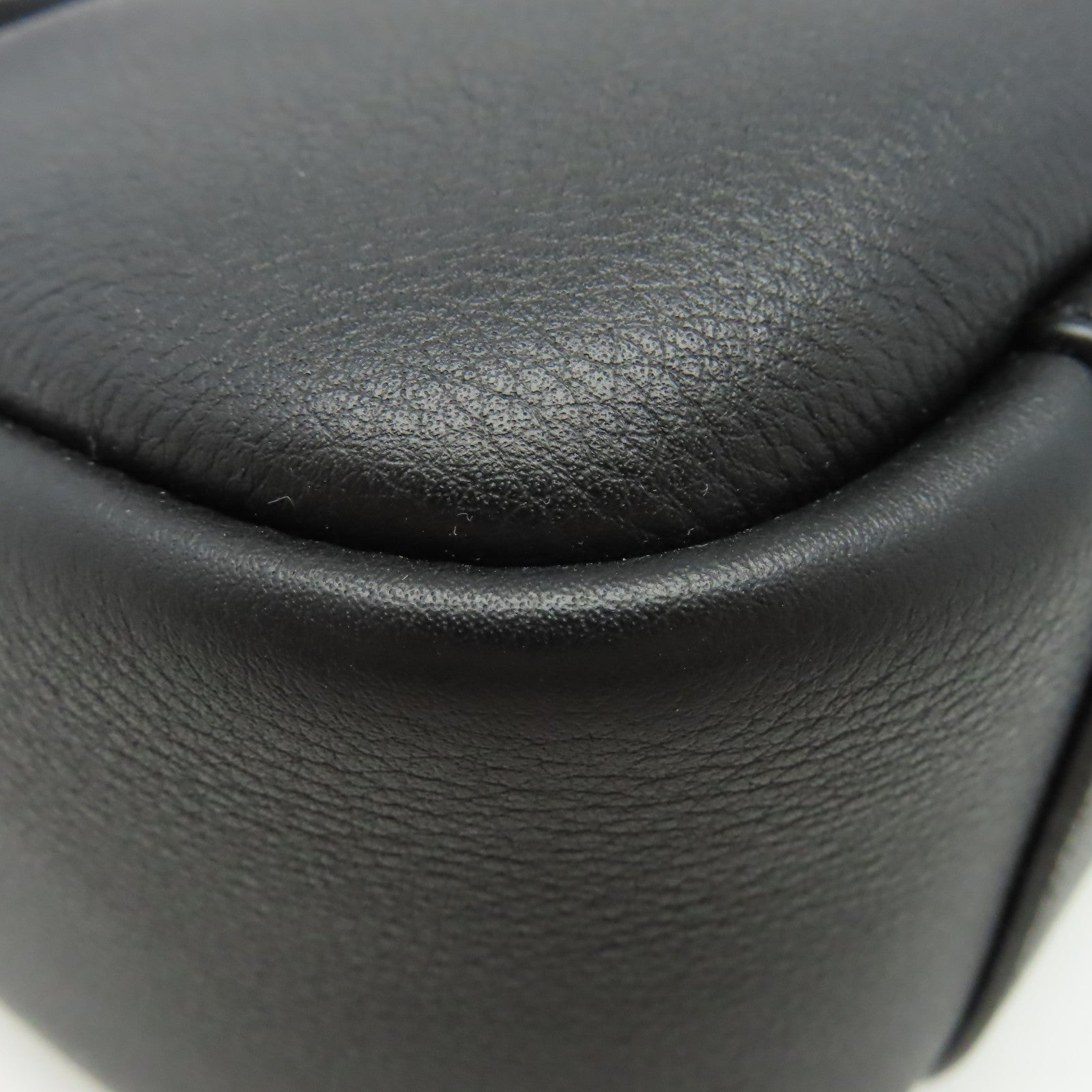 SAINT LAURENT 牛皮皮革Hobo Shoulder Bag金扣肩背袋黑色