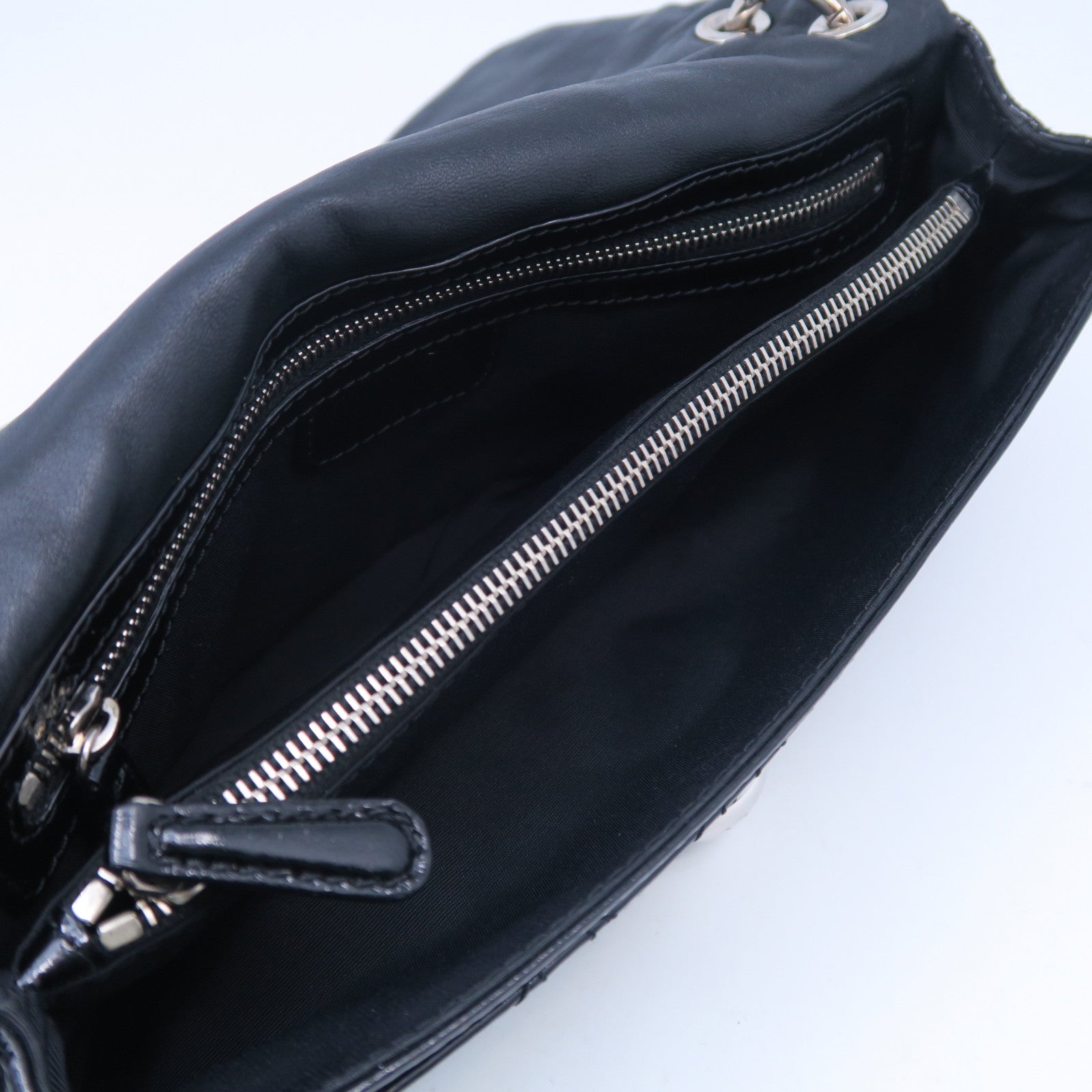 Dior 漆皮皮革Rendez-Vous Flap Bag銀扣鏈帶肩背袋黑色