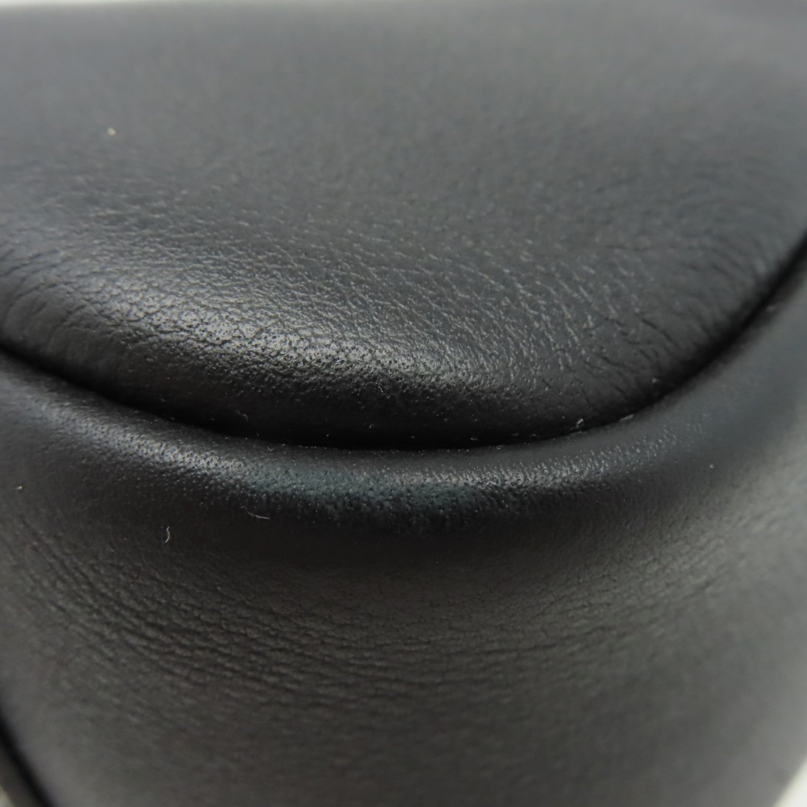 SAINT LAURENT 牛皮皮革Hobo Shoulder Bag金扣肩背袋黑色