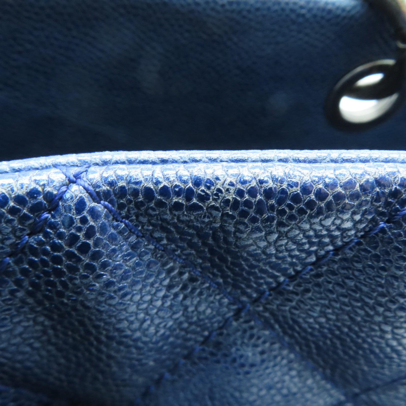 CHANEL Rhombus Caviar Leather Shoulder Bag Silver Buckle Shoulder Bag Blue