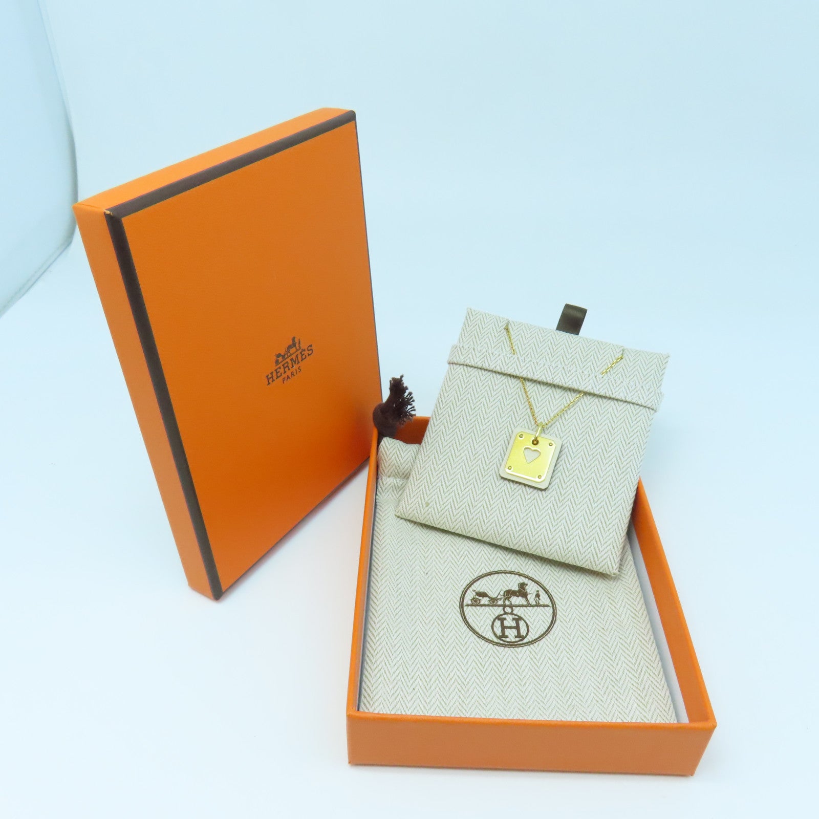 HERMES Metal Necklace Gold Buckle Necklace Gold/White
