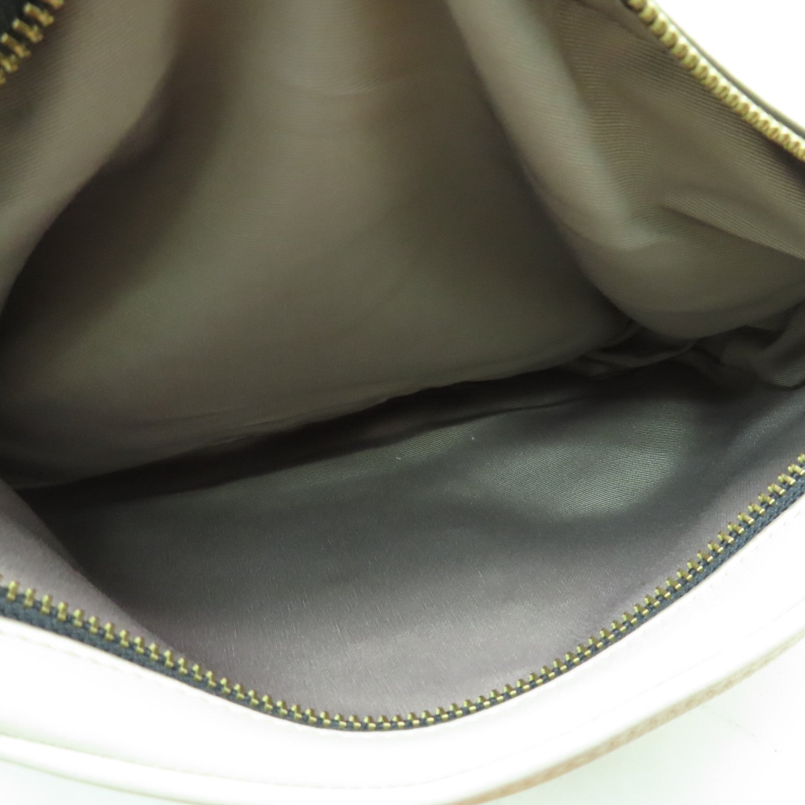 MARC JACOBS 牛皮皮革Shoulder Bag金扣肩背袋白色