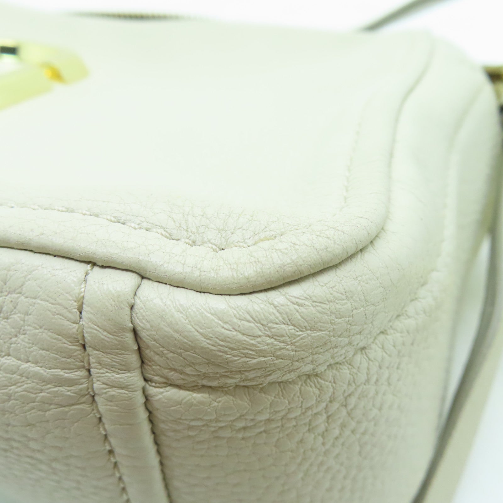 MARC JACOBS 牛皮皮革Shoulder Bag金扣肩背袋白色