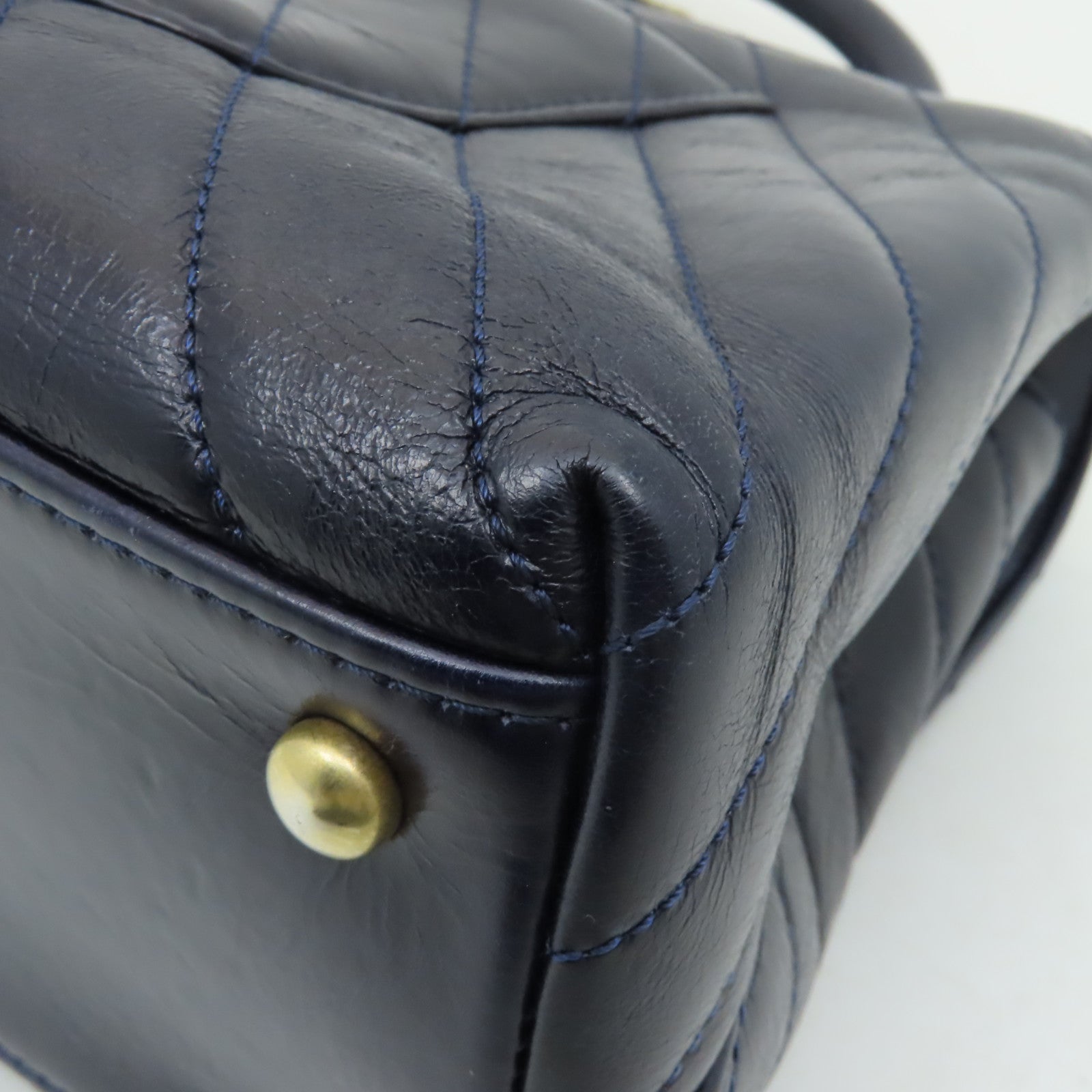 CHANEL 菱格牛皮皮革Coco Handle金扣手挽肩背兩用袋深藍色