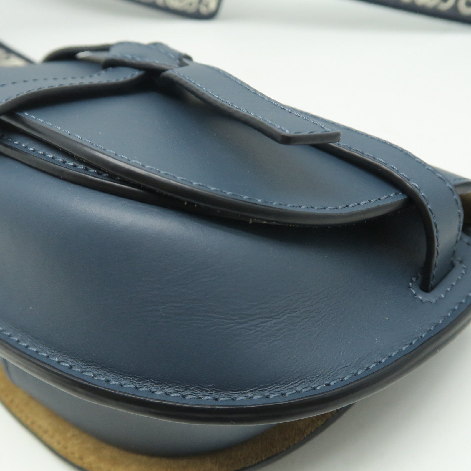 LOEWE 牛革皮革Mini Gate金扣肩背袋深藍色