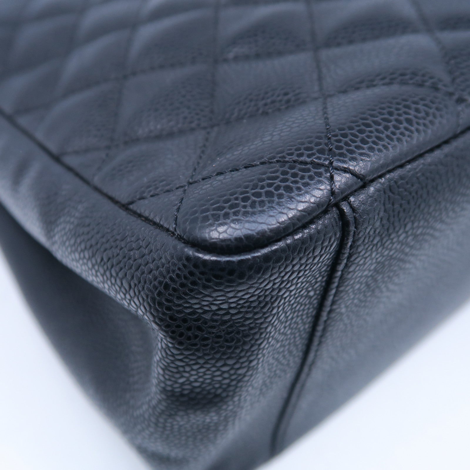CHANEL 菱格Caviar皮革GST Shoulder Bag金扣鏈帶肩背袋黑色
