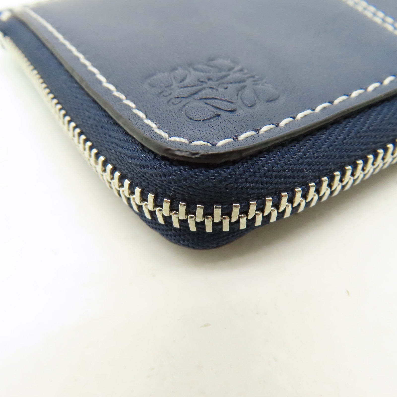 LOEWE 牛皮皮革Puzzle Stitches Card Holder銀扣卡片套深藍色