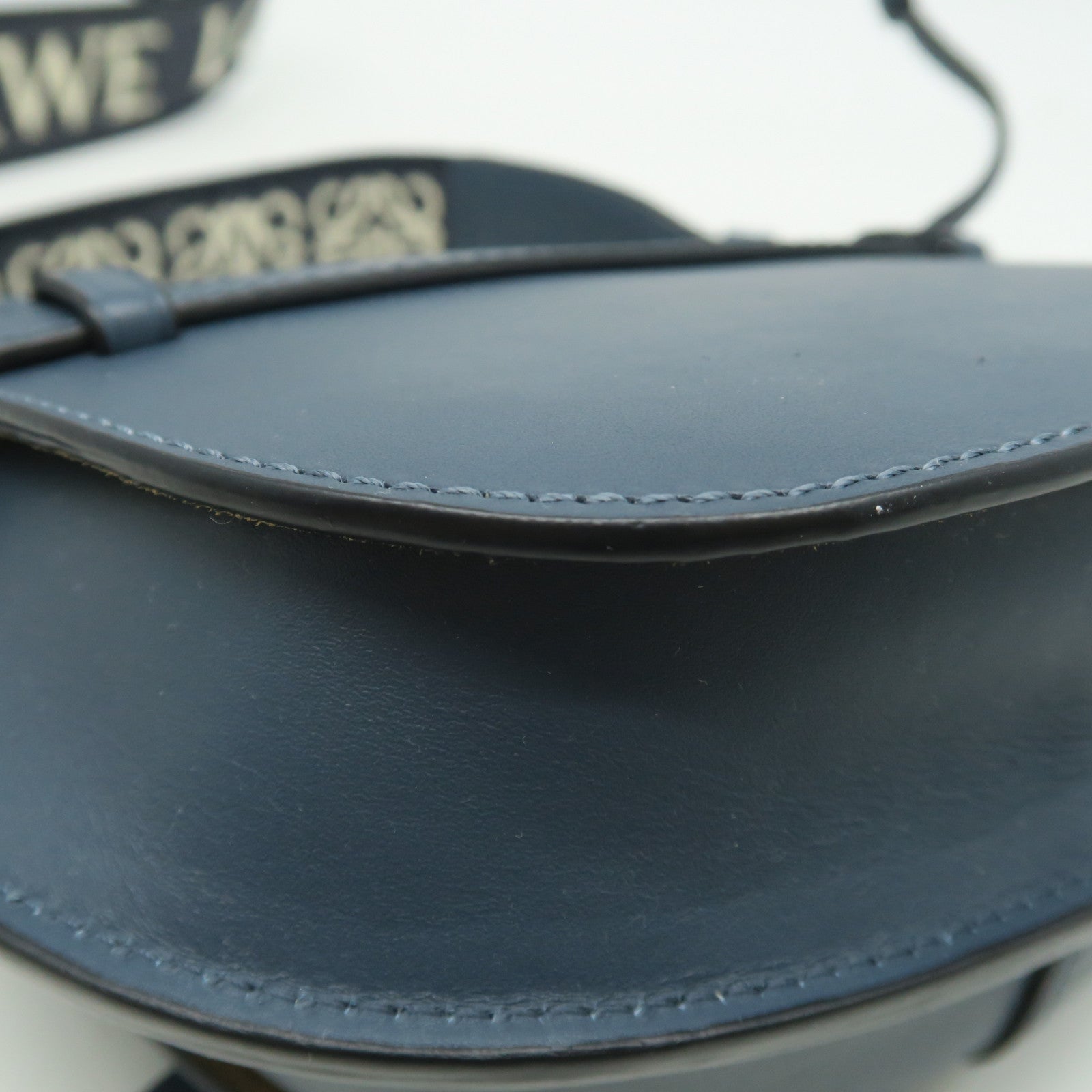 LOEWE 牛革皮革Mini Gate金扣肩背袋深藍色