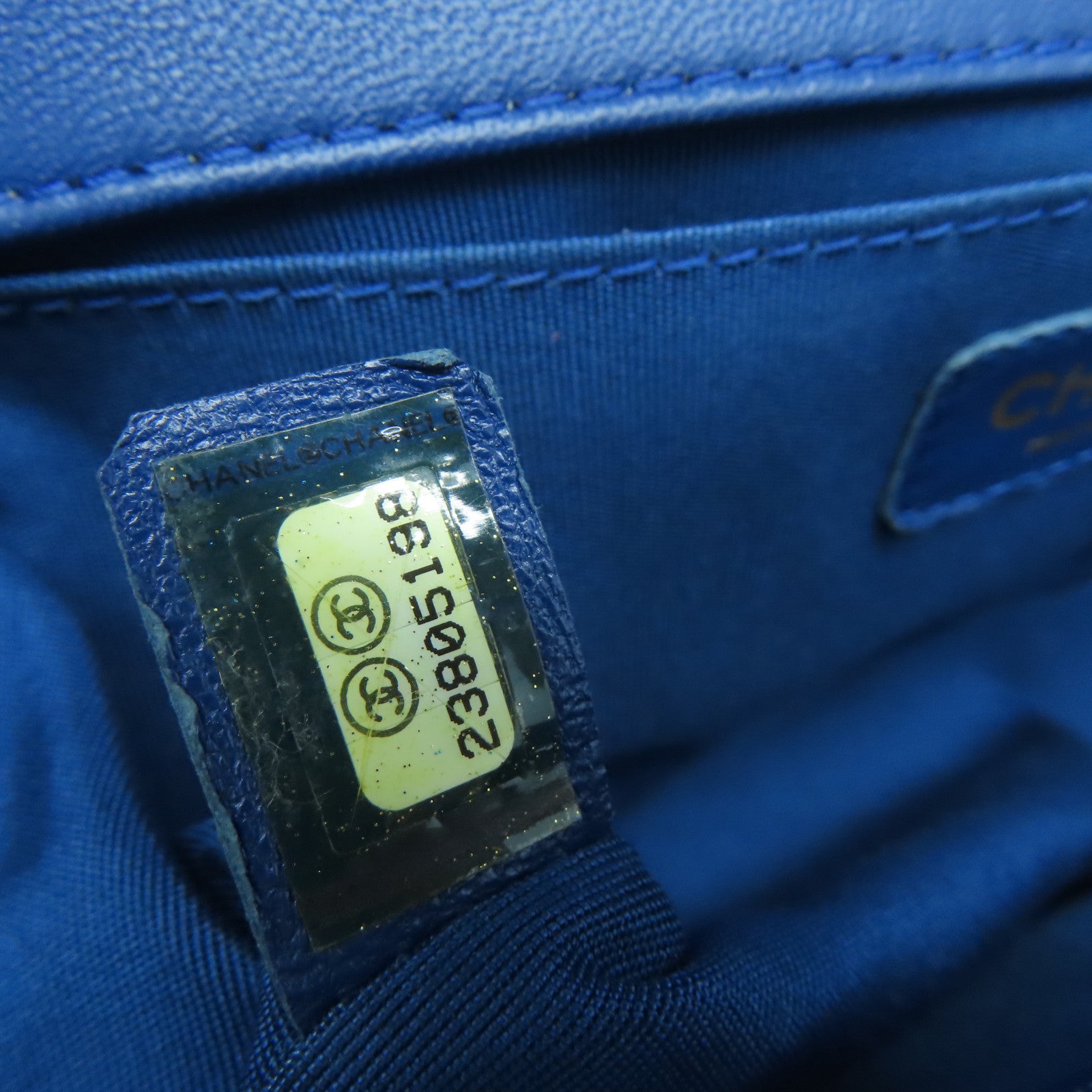 CHANEL 斜紋羊皮皮革Boy Chanel 25金扣鏈帶肩背袋藍色