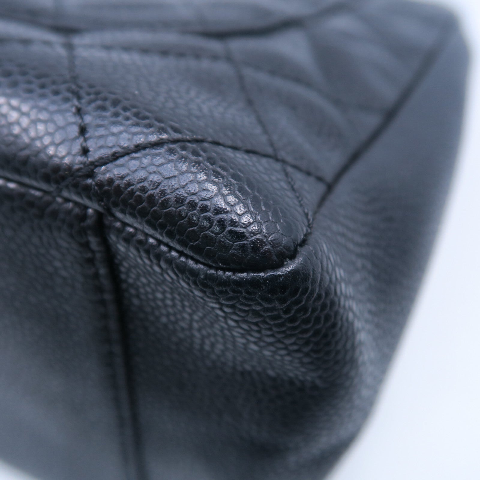 CHANEL 菱格Caviar皮革GST Shoulder Bag金扣鏈帶肩背袋黑色