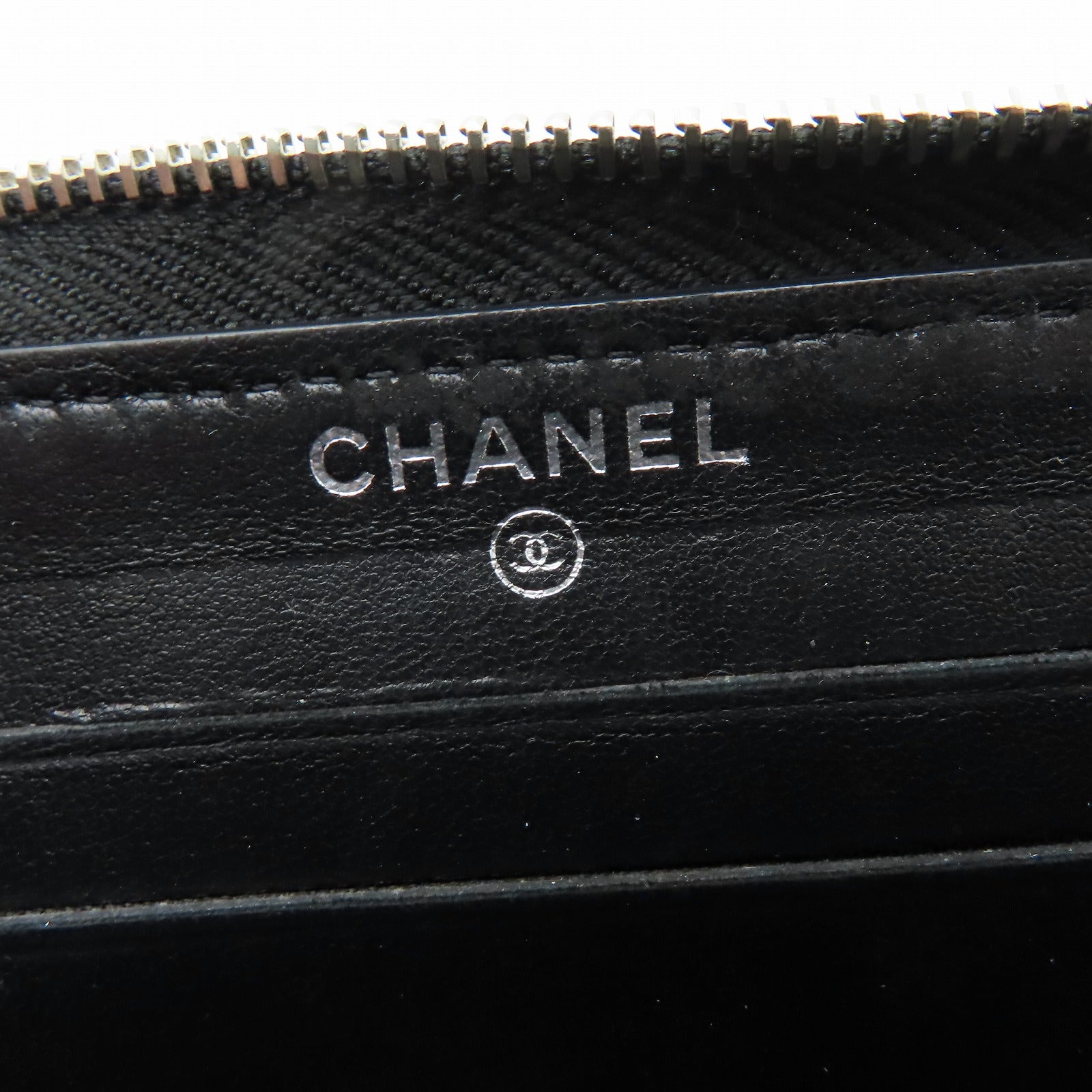 CHANEL 牛皮皮革Middle Zipper Wallet银扣拉链长钱包黑色/白色