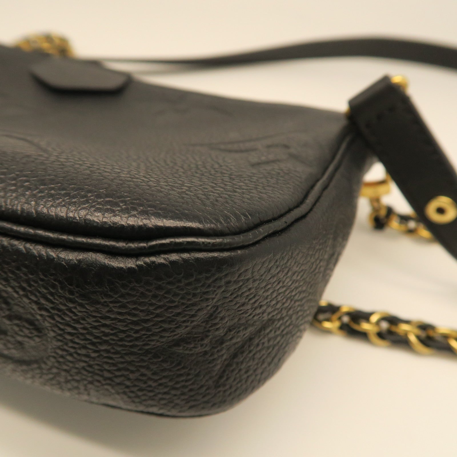 LOUIS VUITTON Monogram Empreinte Multi Pochette Accessories Gold Buckle Shoulder Bag Black
