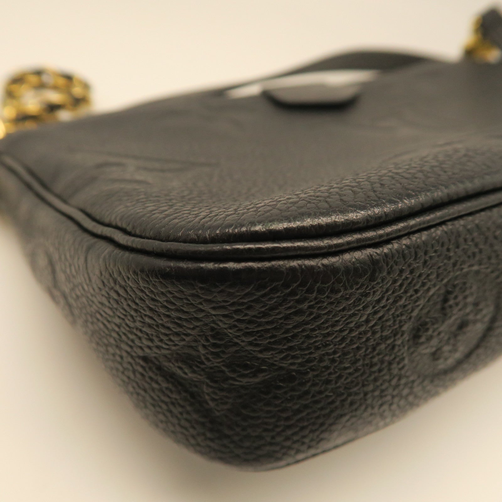 LOUIS VUITTON Monogram Empreinte Multi Pochette Accessories Gold Buckle Shoulder Bag Black