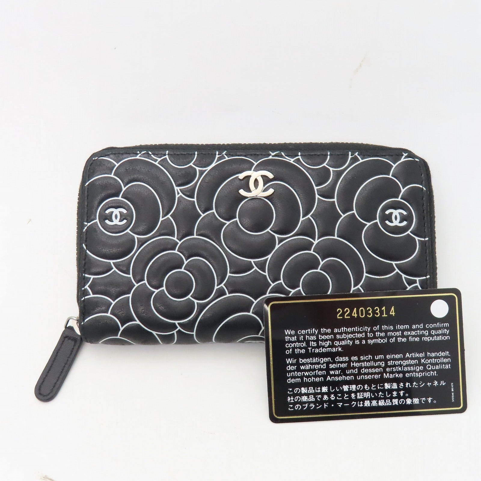 CHANEL 牛皮皮革Middle Zipper Wallet银扣拉链长钱包黑色/白色