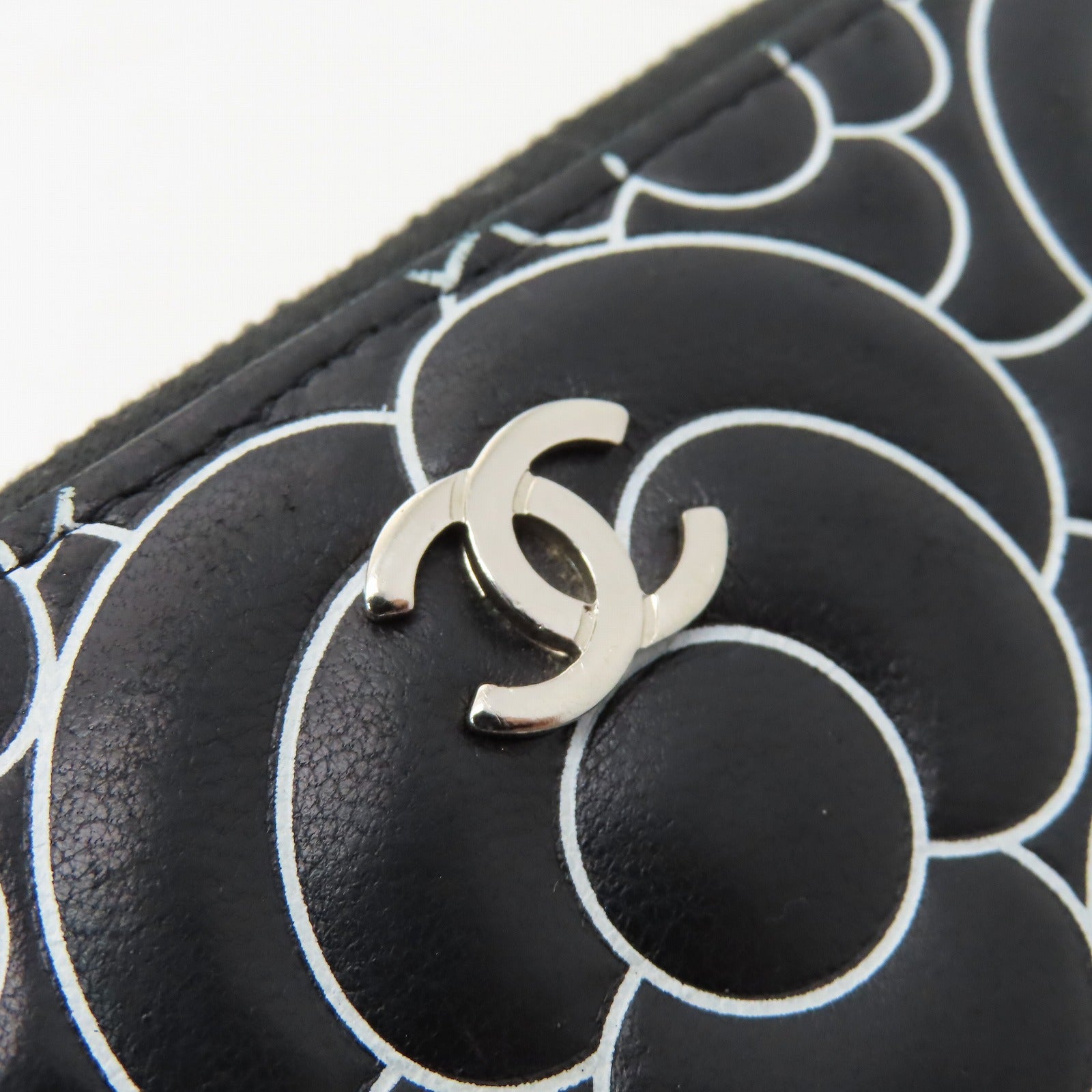CHANEL 牛皮皮革Middle Zipper Wallet银扣拉链长钱包黑色/白色