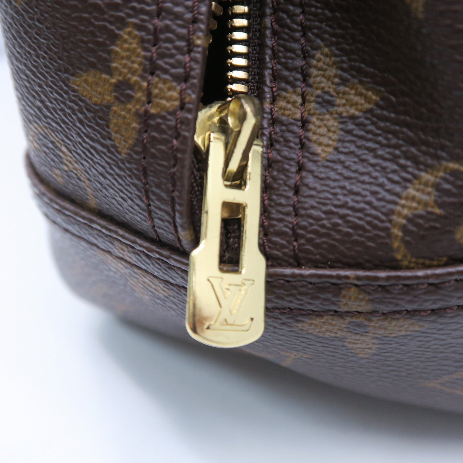 LOUIS VUITTON Monogram Deauville金扣手挽袋啡色