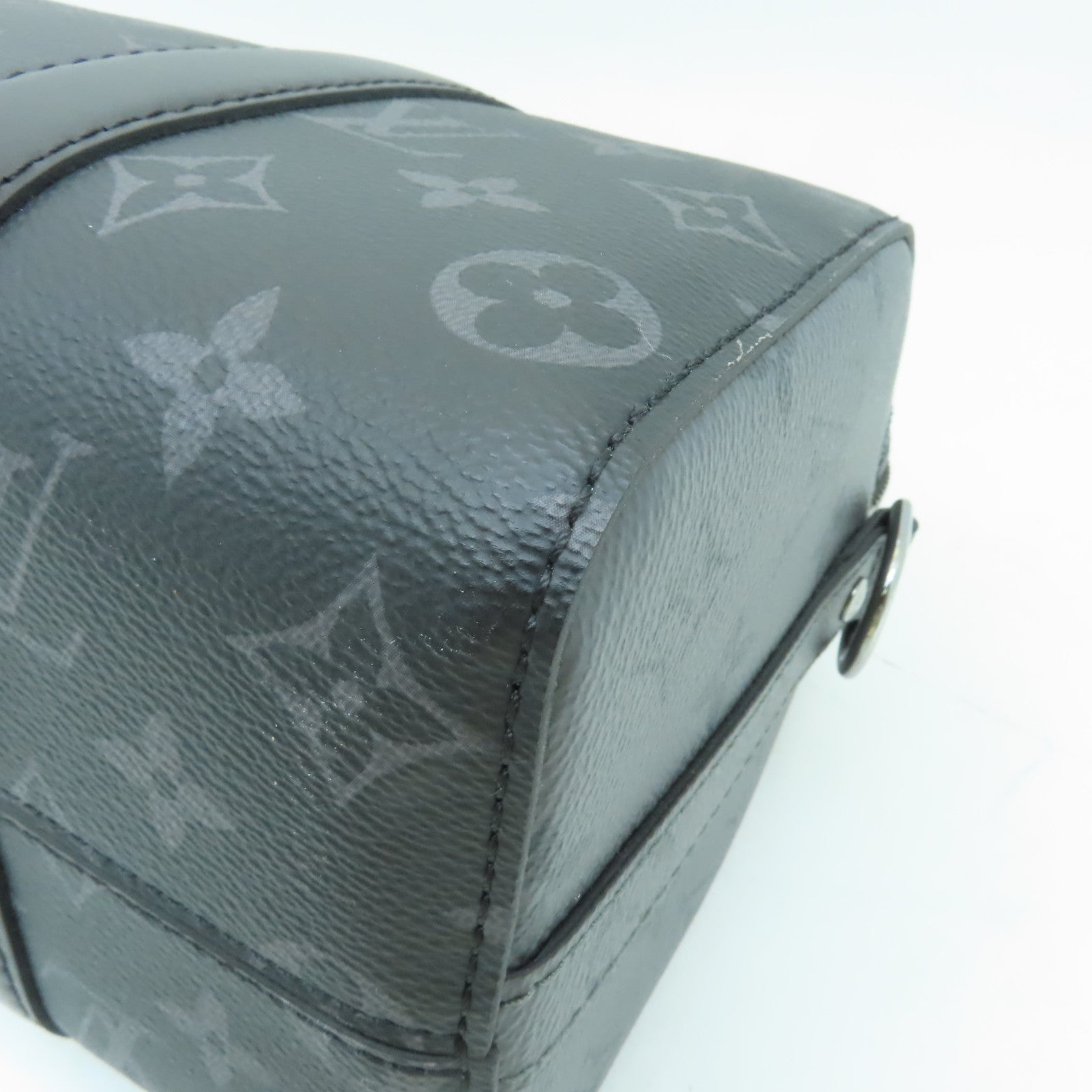 LOUIS VUITTON Monogram Eclipse Keepall Bandouliere 25銀扣肩背袋黒色