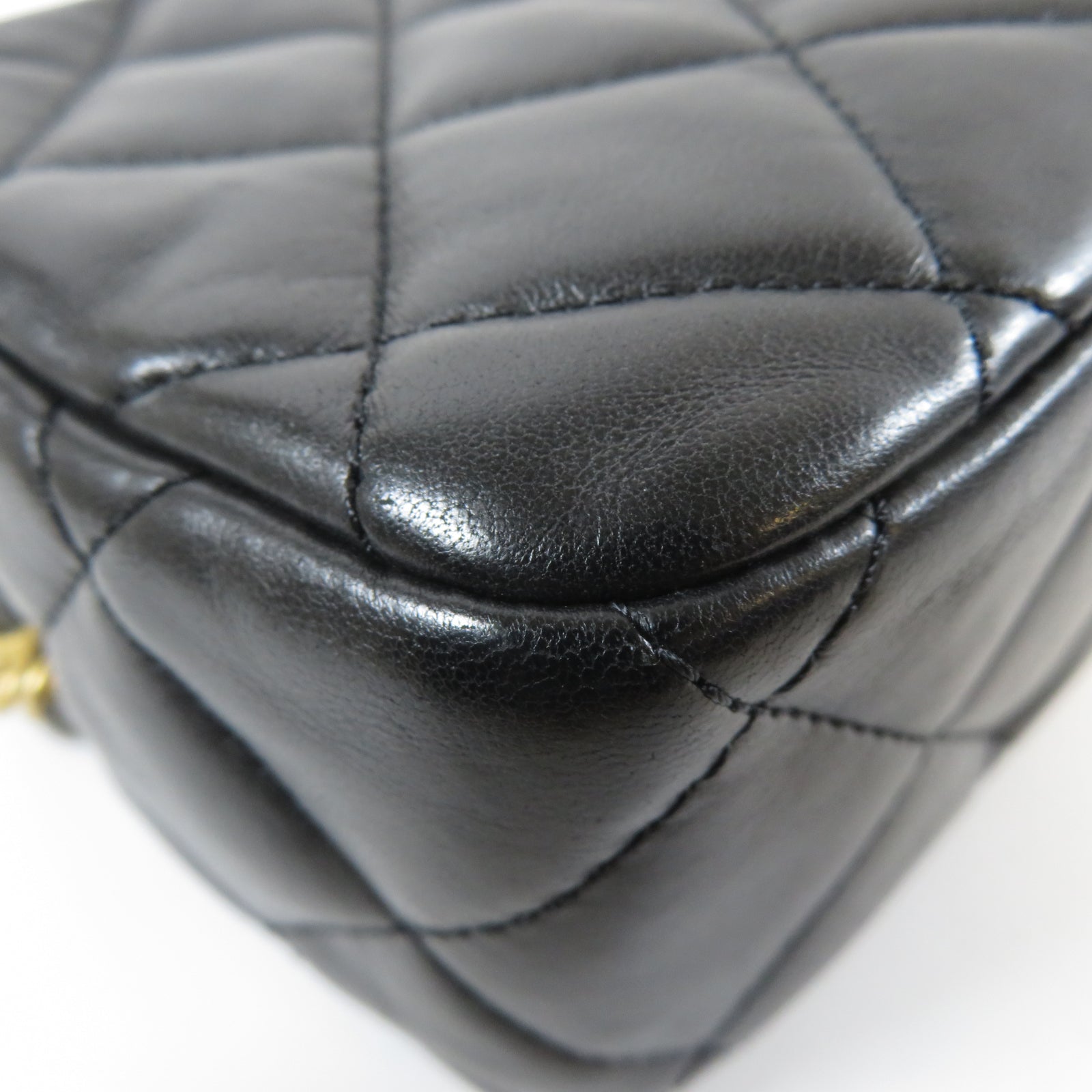 CHANEL 菱格牛皮皮革Chain Shoulder金扣鏈帶肩背袋黑色