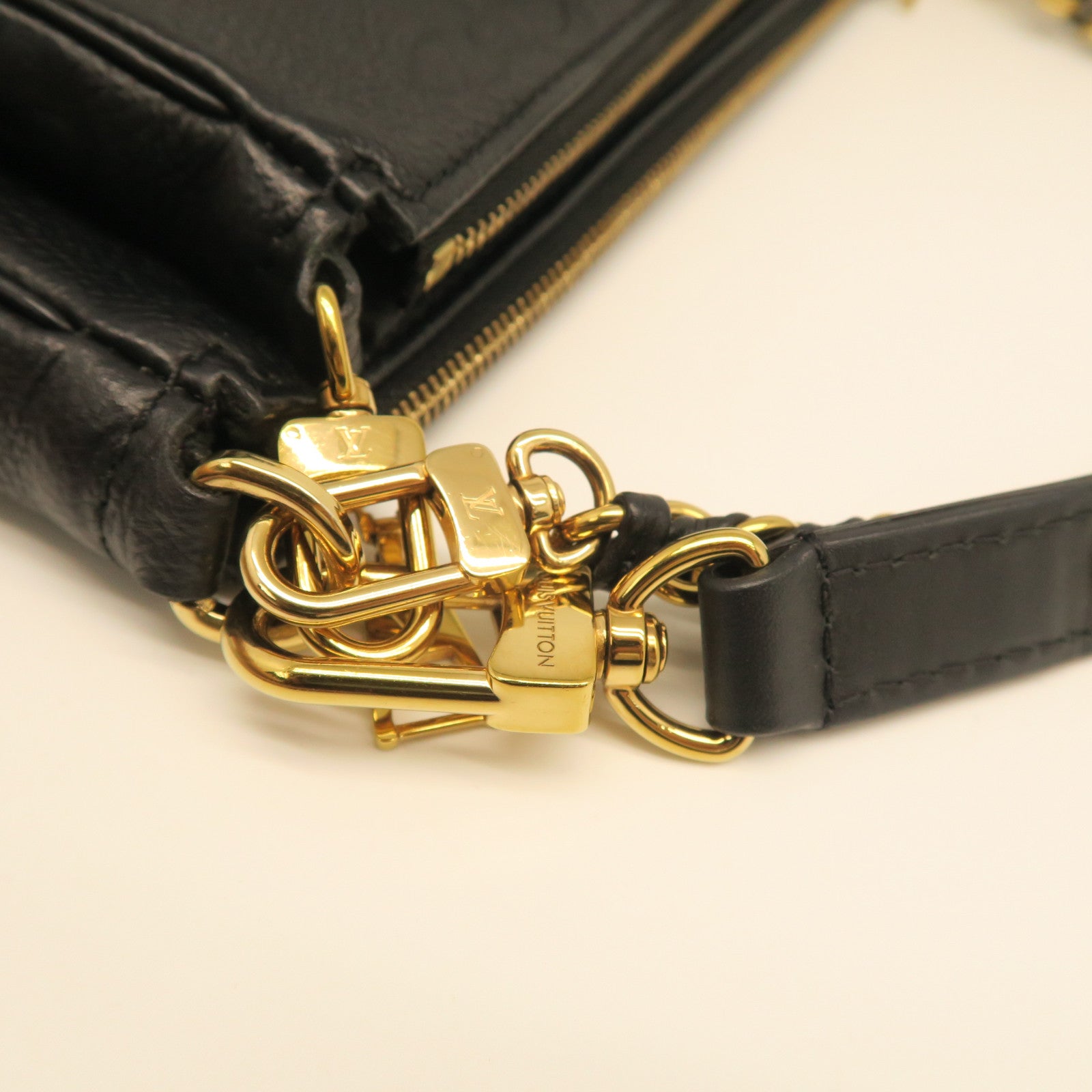 LOUIS VUITTON Monogram Empreinte Multi Pochette Accessories Gold Buckle Shoulder Bag Black