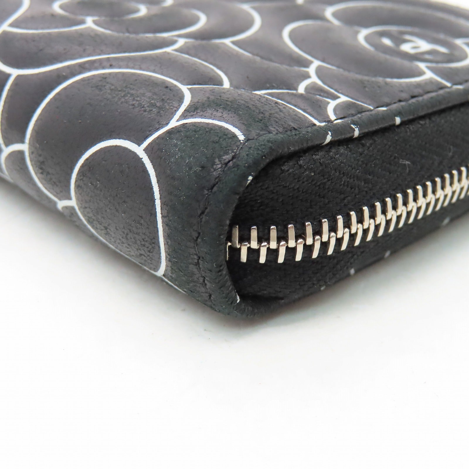 CHANEL 牛皮皮革Middle Zipper Wallet银扣拉链长钱包黑色/白色