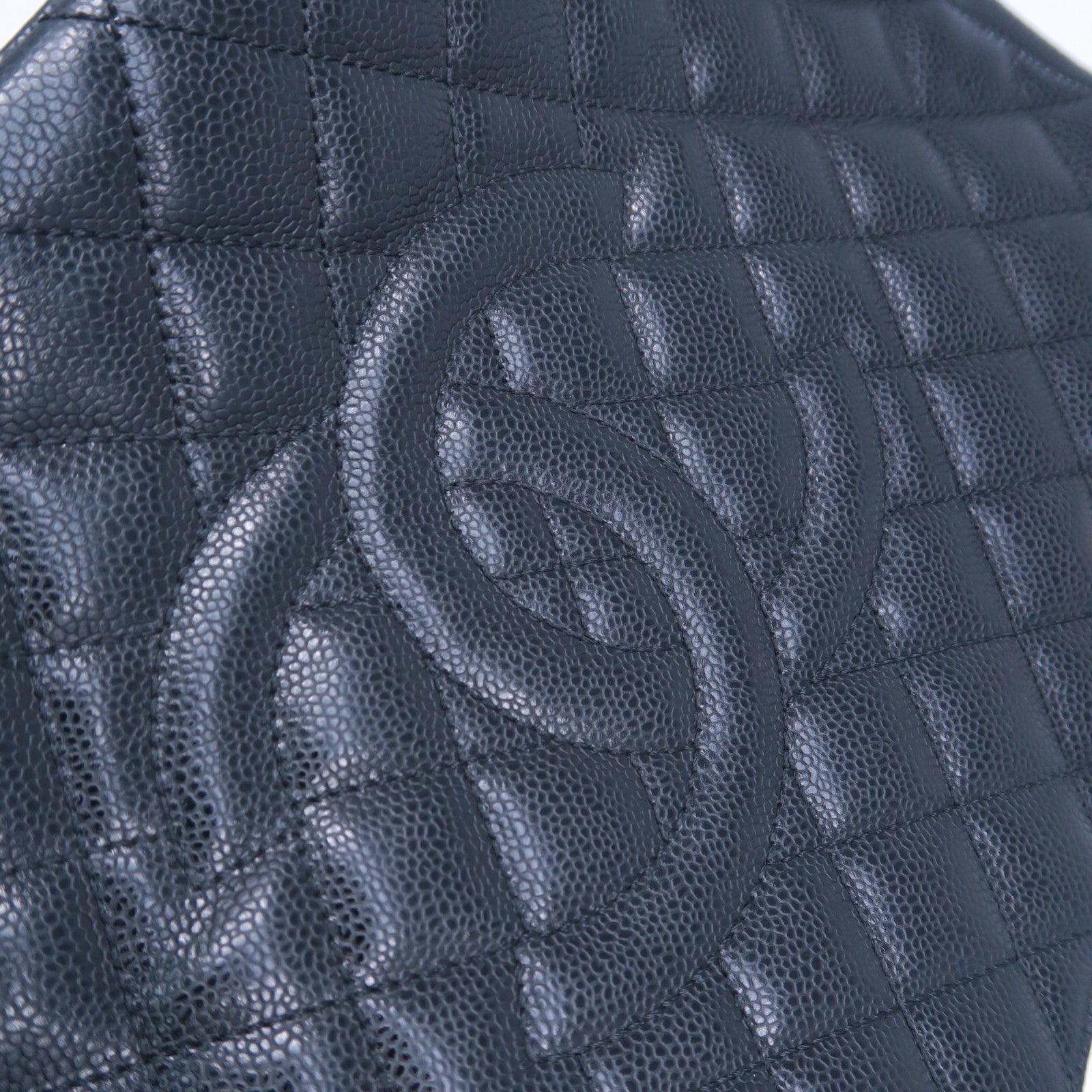 CHANEL 菱格Caviar皮革GST Shoulder Bag金扣鏈帶肩背袋黑色