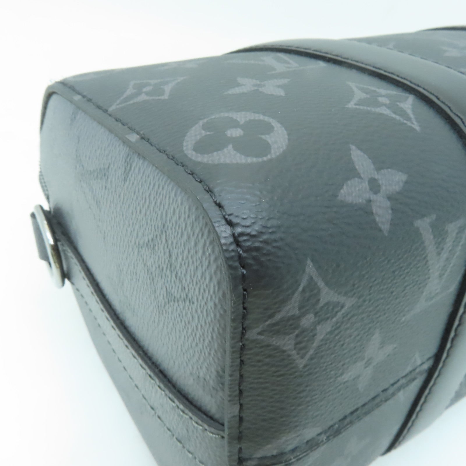 LOUIS VUITTON Monogram Eclipse Keepall Bandouliere 25銀扣肩背袋黒色