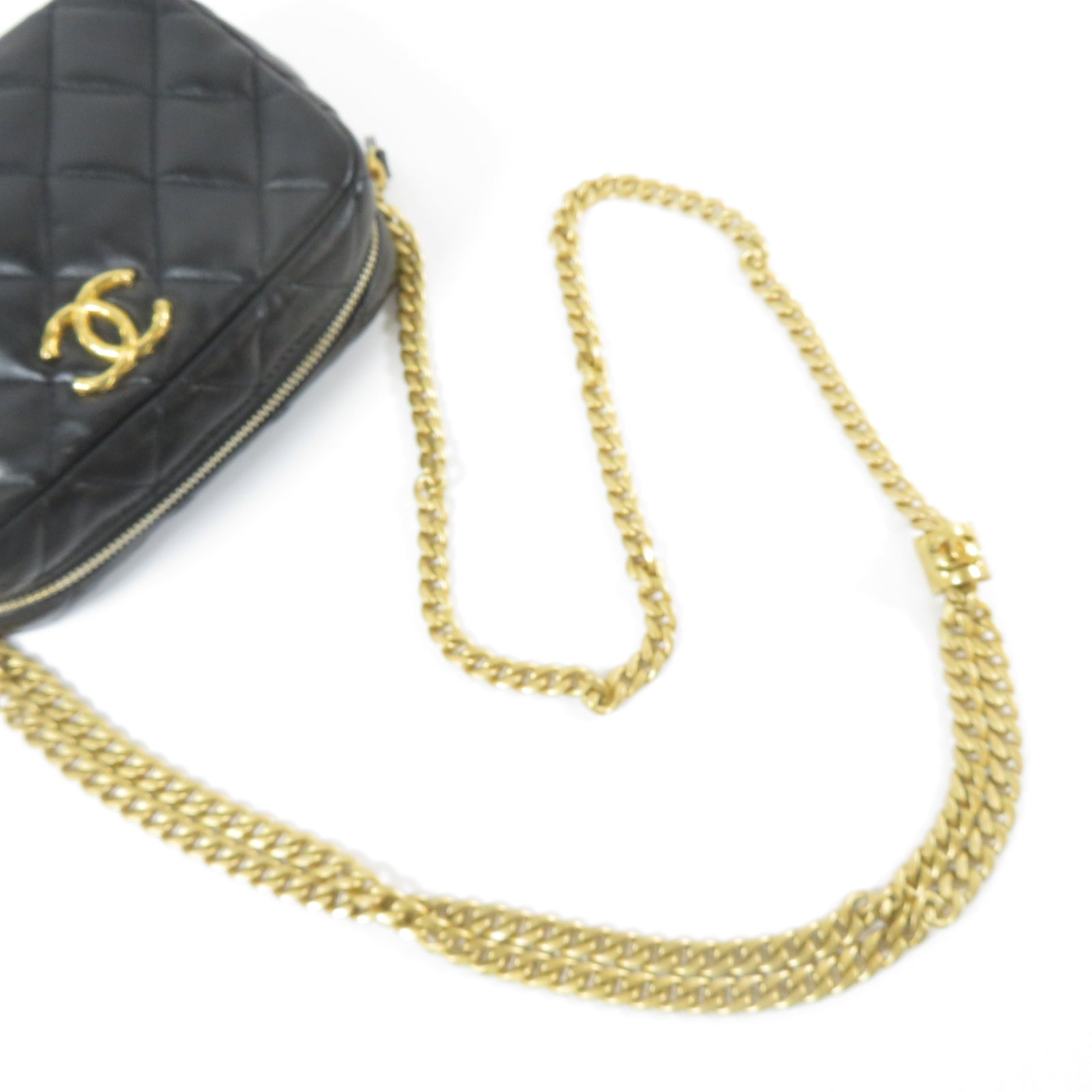 CHANEL 菱格牛皮皮革Chain Shoulder金扣鏈帶肩背袋黑色