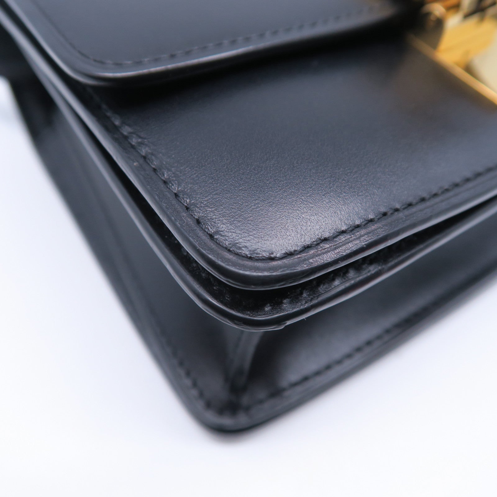 CELINE 牛皮皮革Shoulder Bag金扣肩背袋黑色