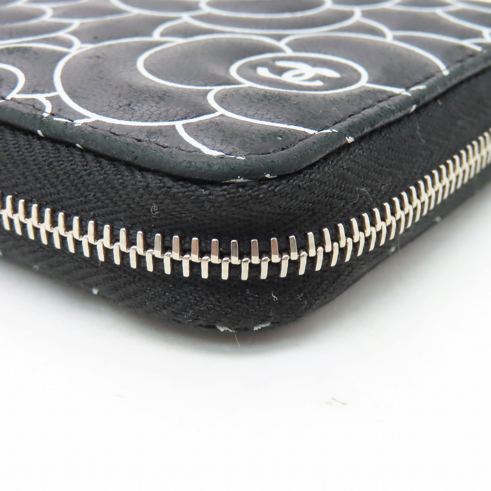 CHANEL 牛皮皮革Middle Zipper Wallet银扣拉链长钱包黑色/白色