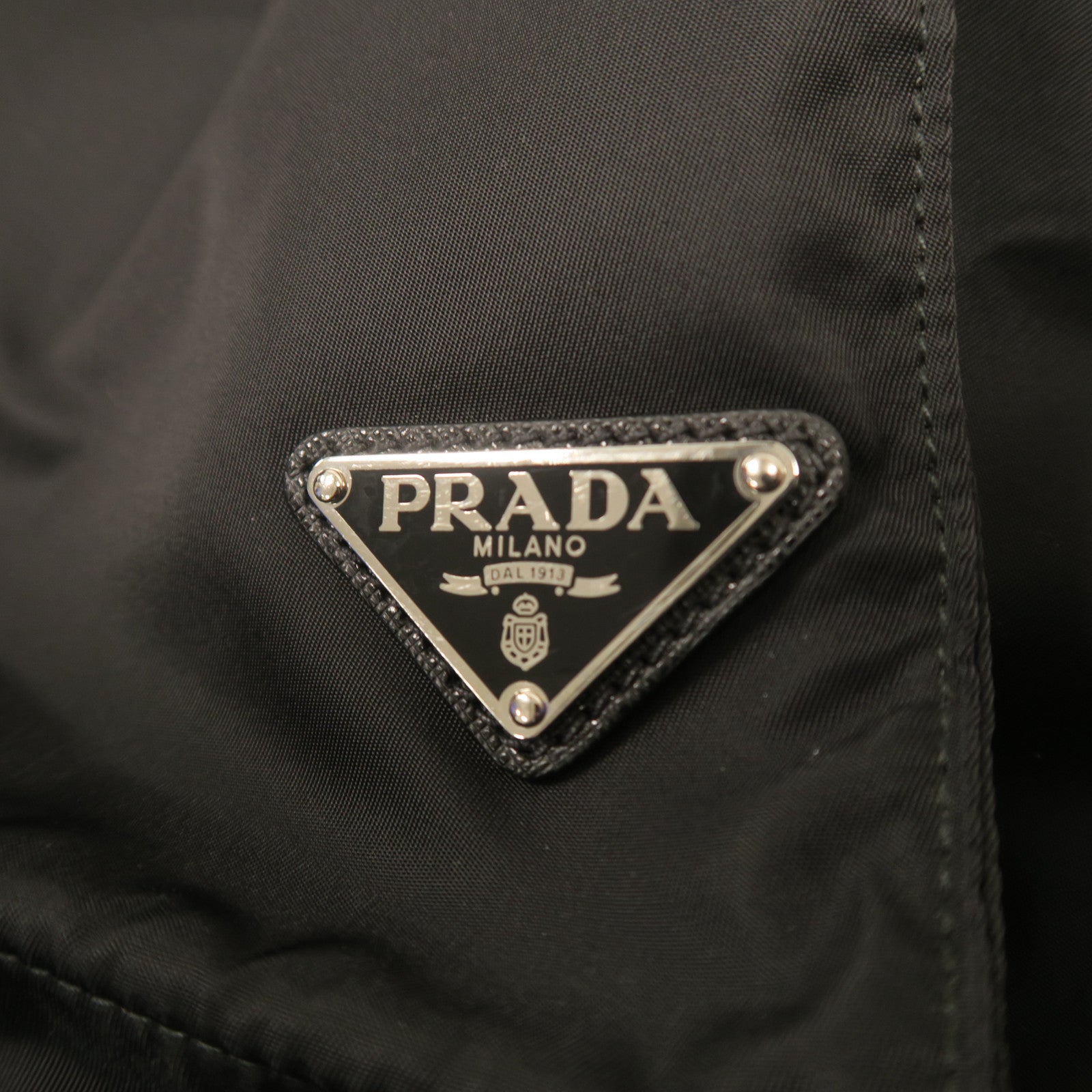 PRADA 尼龍Tote Bag銀扣肩背袋黑色
