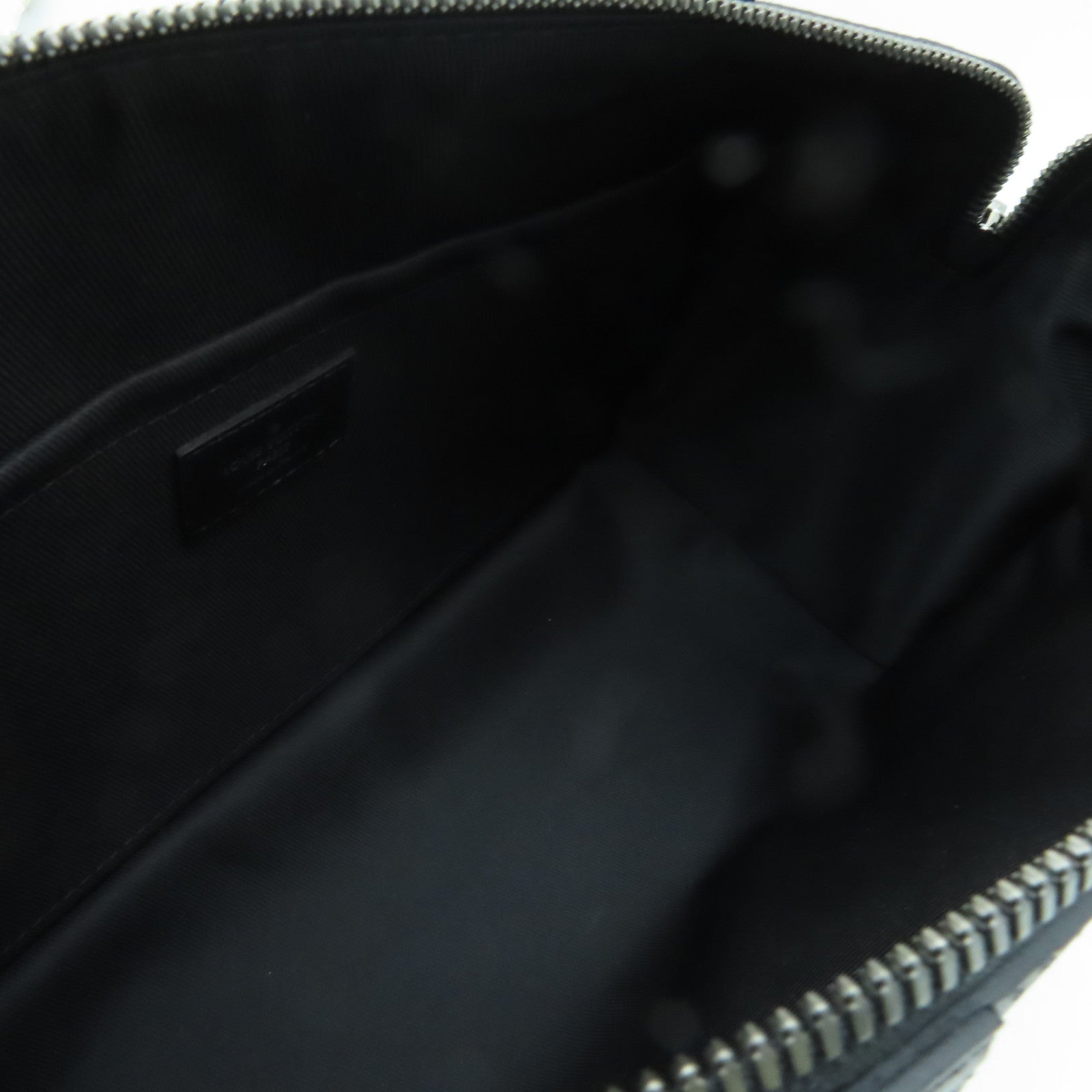 LOUIS VUITTON Monogram Eclipse Keepall Bandouliere 25銀扣肩背袋黒色