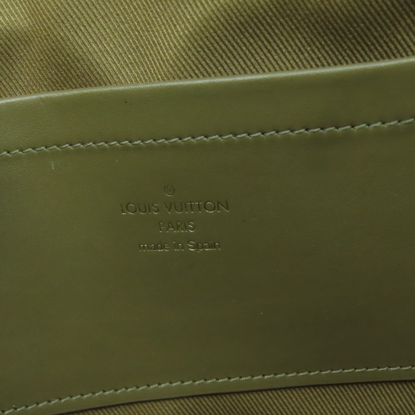 LOUIS VUITTON Monogram Utility Crossbody金扣肩背袋啡色