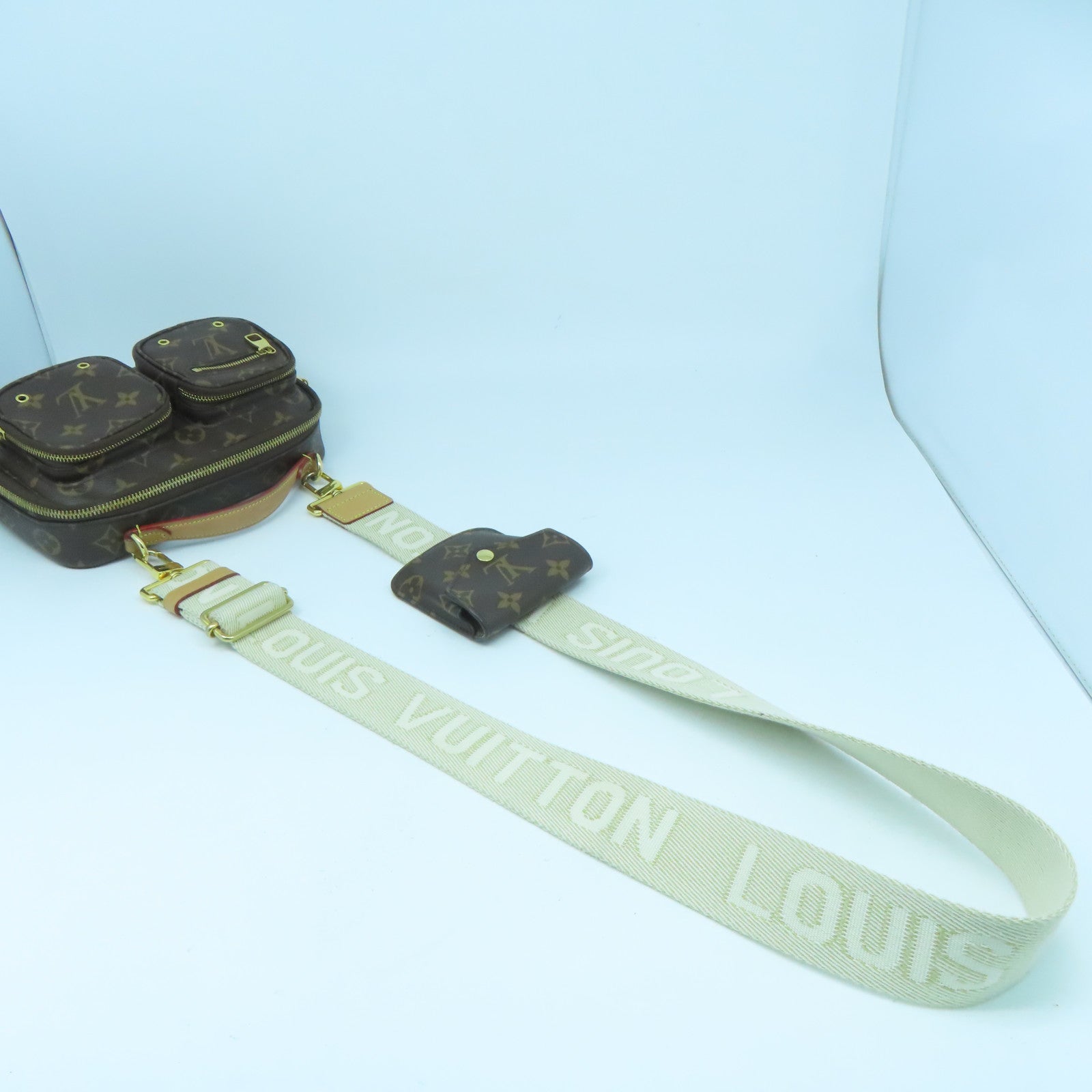 LOUIS VUITTON Monogram Utility Crossbody金扣肩背袋啡色