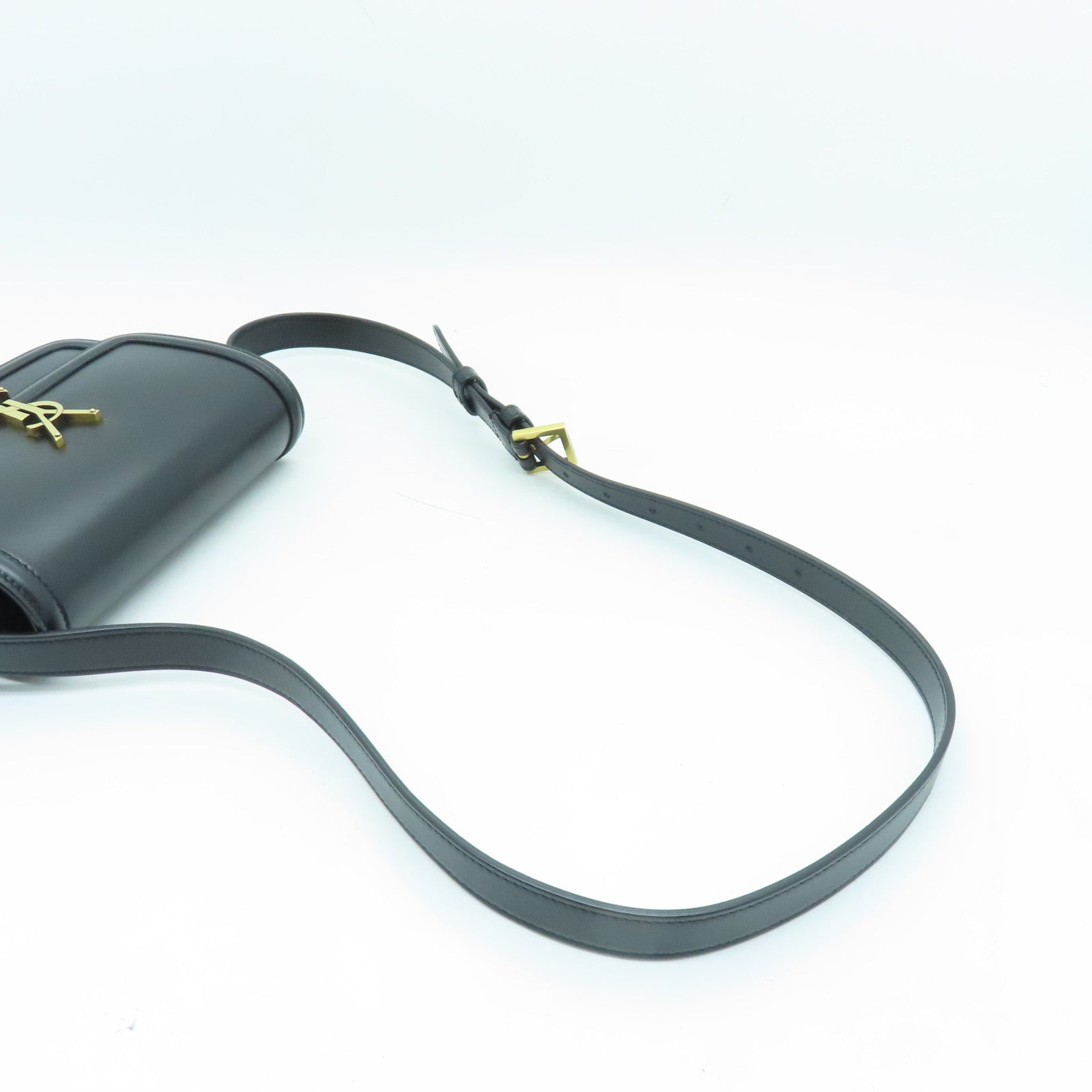 YVES SAINT LAURENT 牛皮皮革Samll Satchel In Box金扣肩背袋黑色