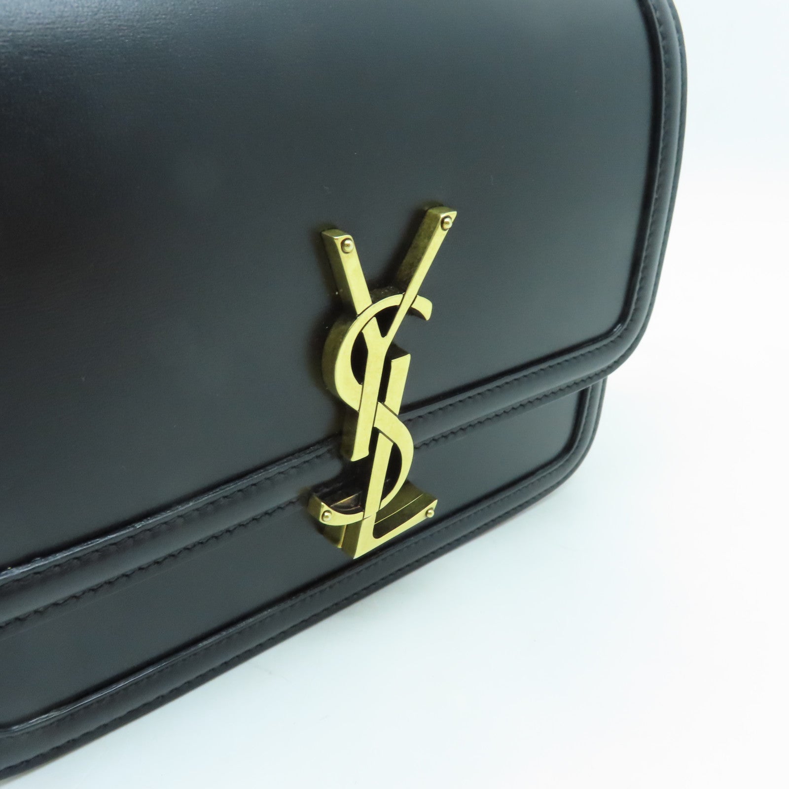 YVES SAINT LAURENT 牛皮皮革Samll Satchel In Box金扣肩背袋黑色