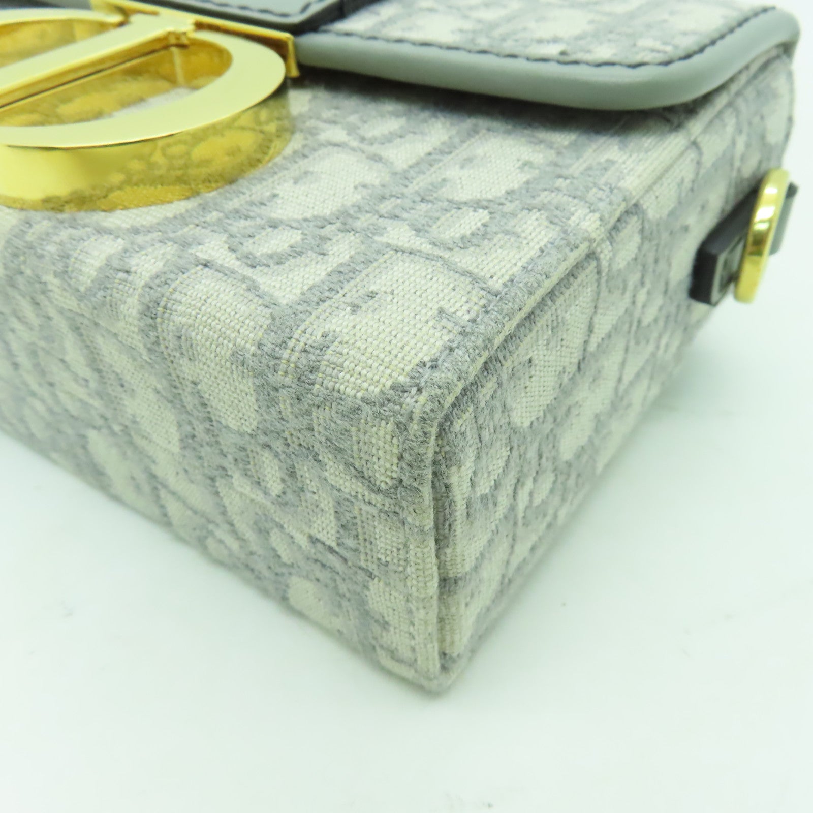 Dior 帆布30 Montaigne金扣肩背袋灰色