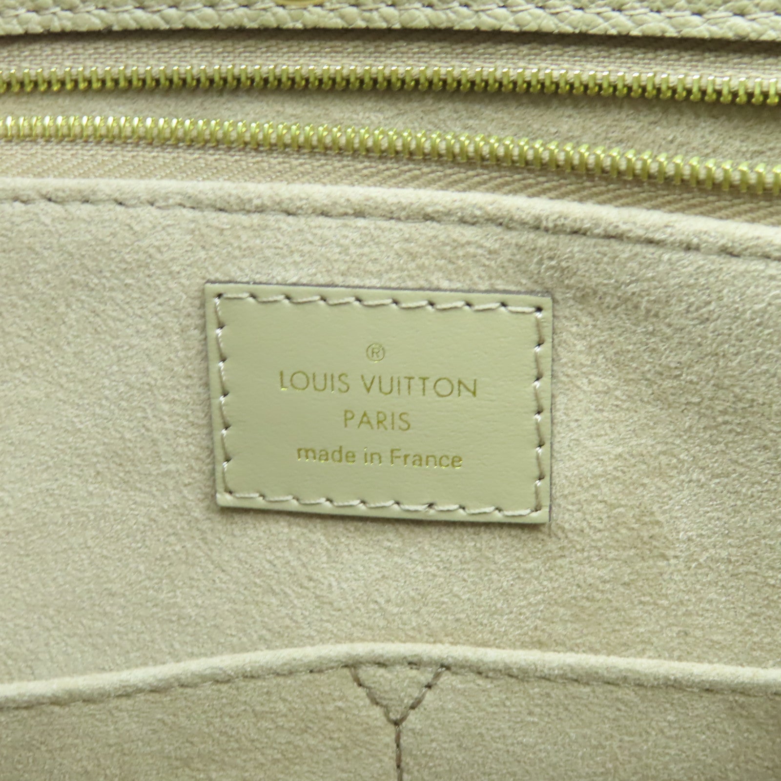LOUIS VUITTON Monogram Empreinte On The Go MM金扣手挽肩背兩用袋米色