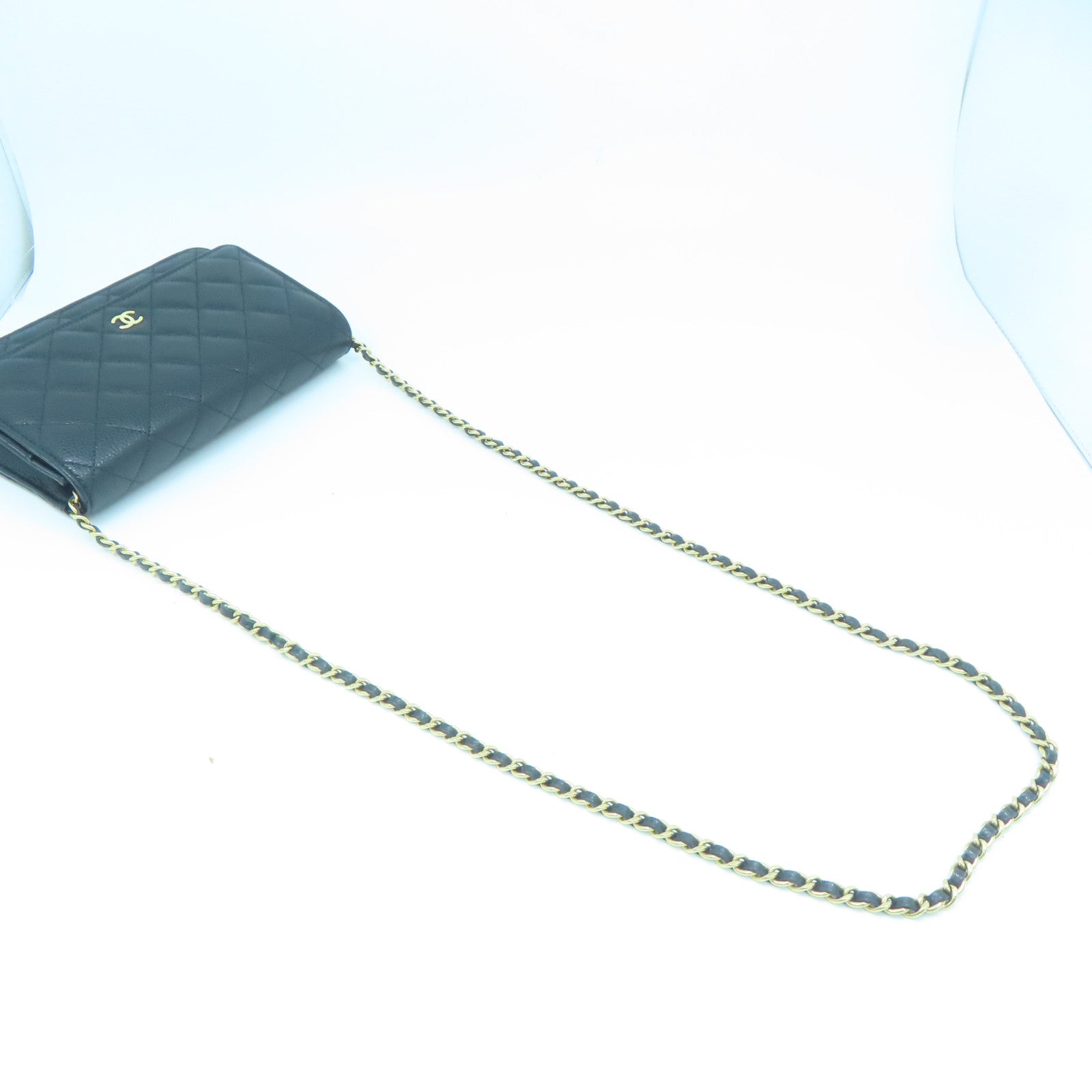 CHANEL 菱格Caviar皮革Wallet On Chain金扣鏈帶肩背袋黑色