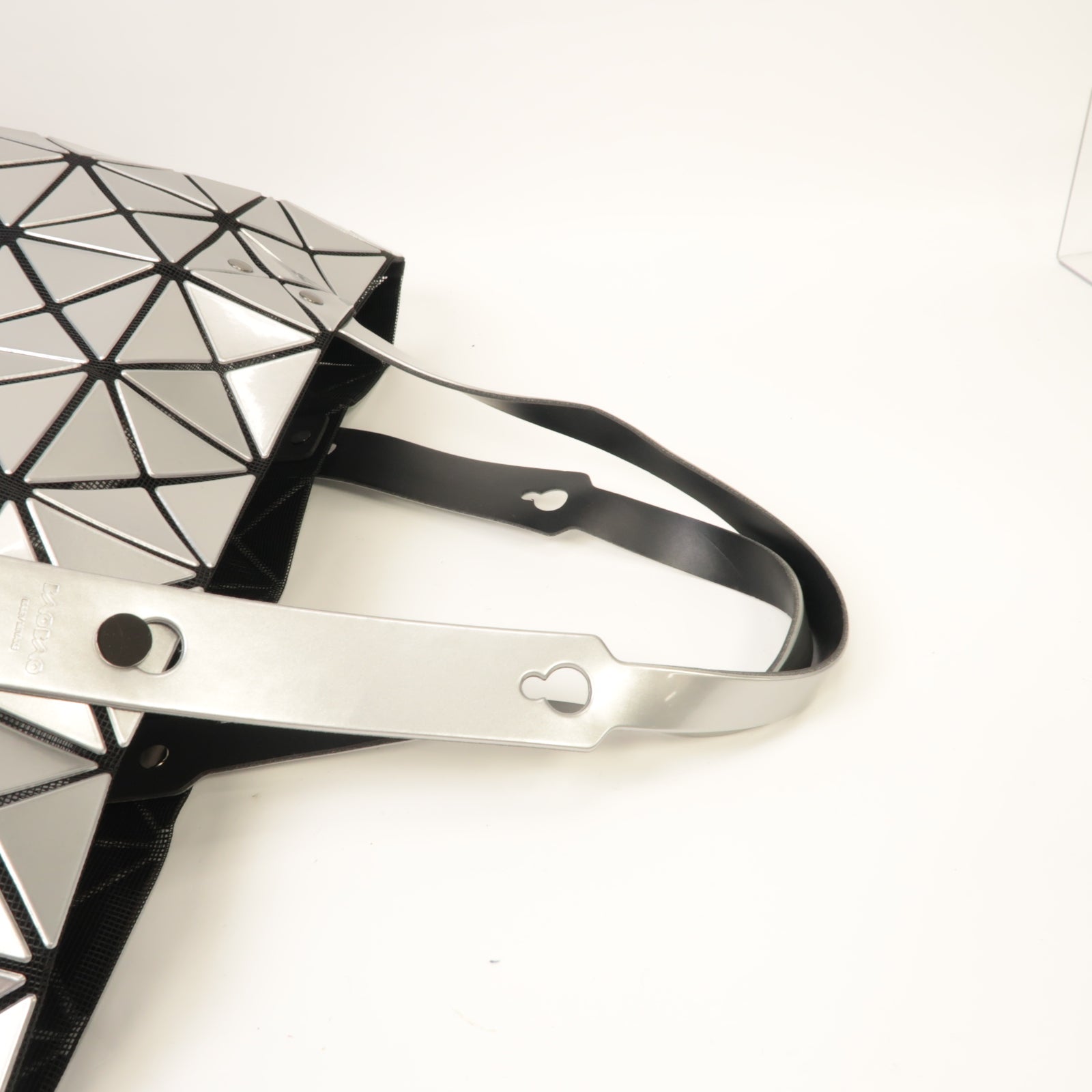 ISSEY MIYAKE PVC Issey Miyake Bao Bao銀扣手挽袋銀色