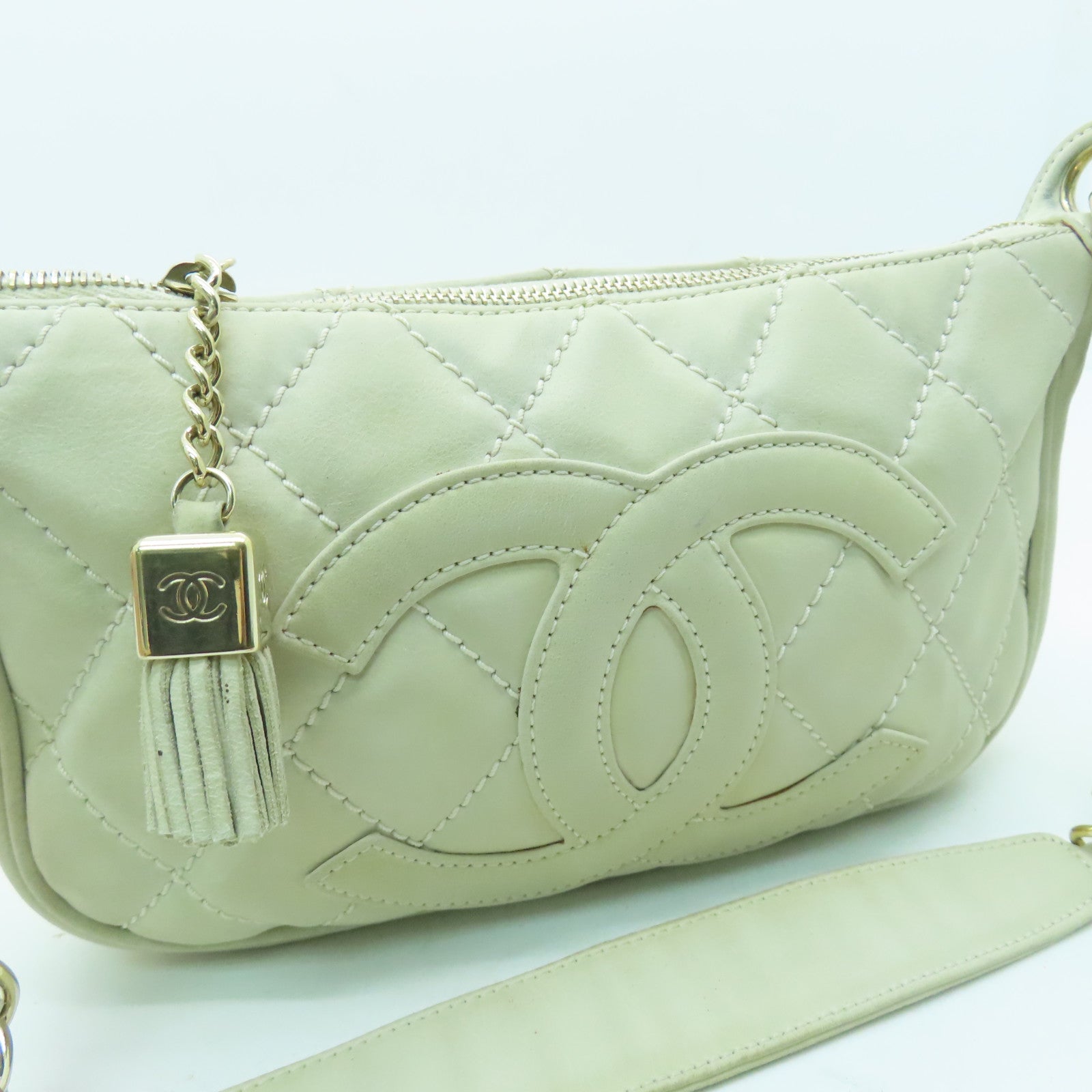 CHANEL 菱格牛皮皮革Vintage Hangbag金扣手挽袋白色